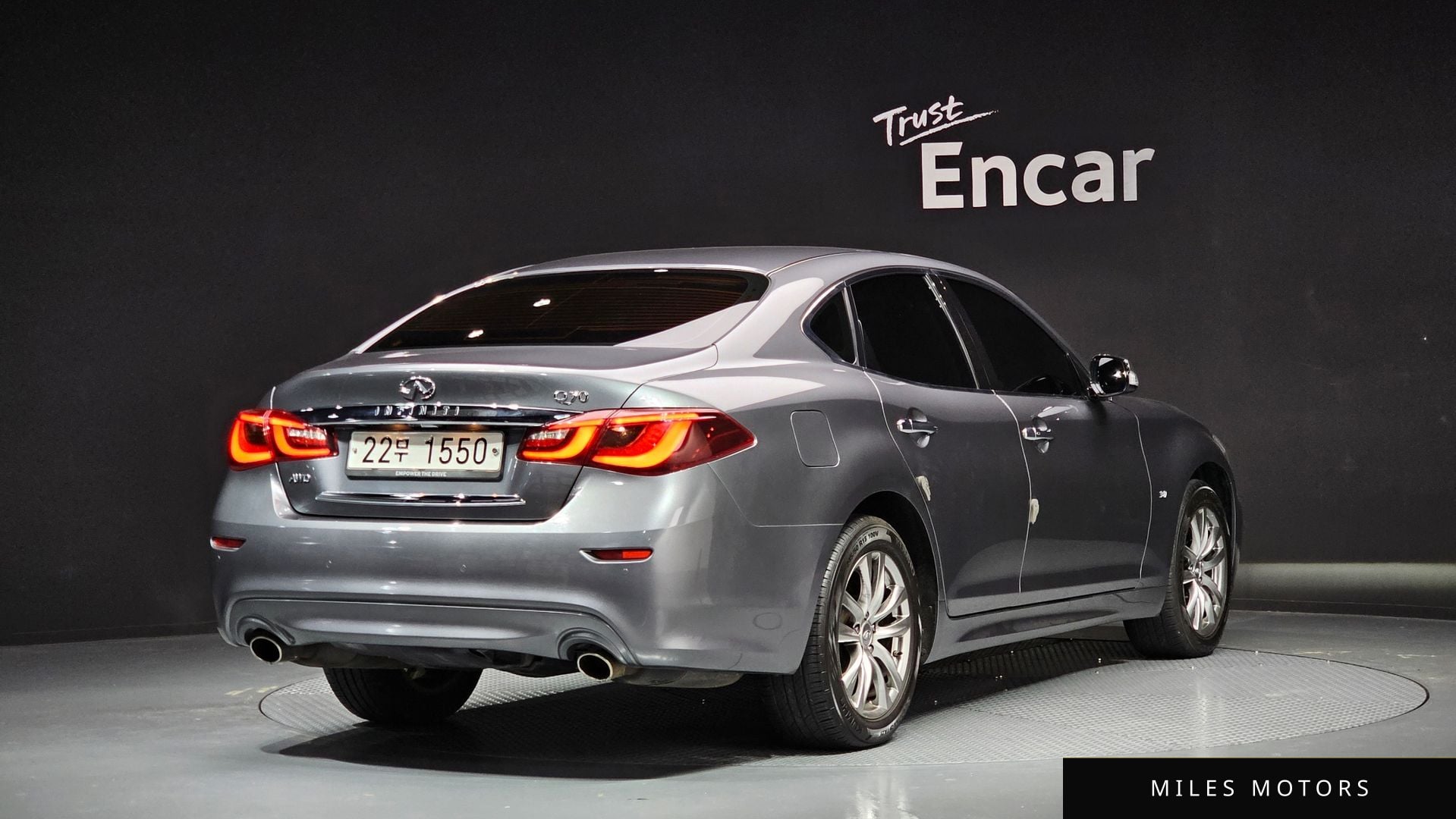 Infiniti Q70 2017 — миниатюра 2