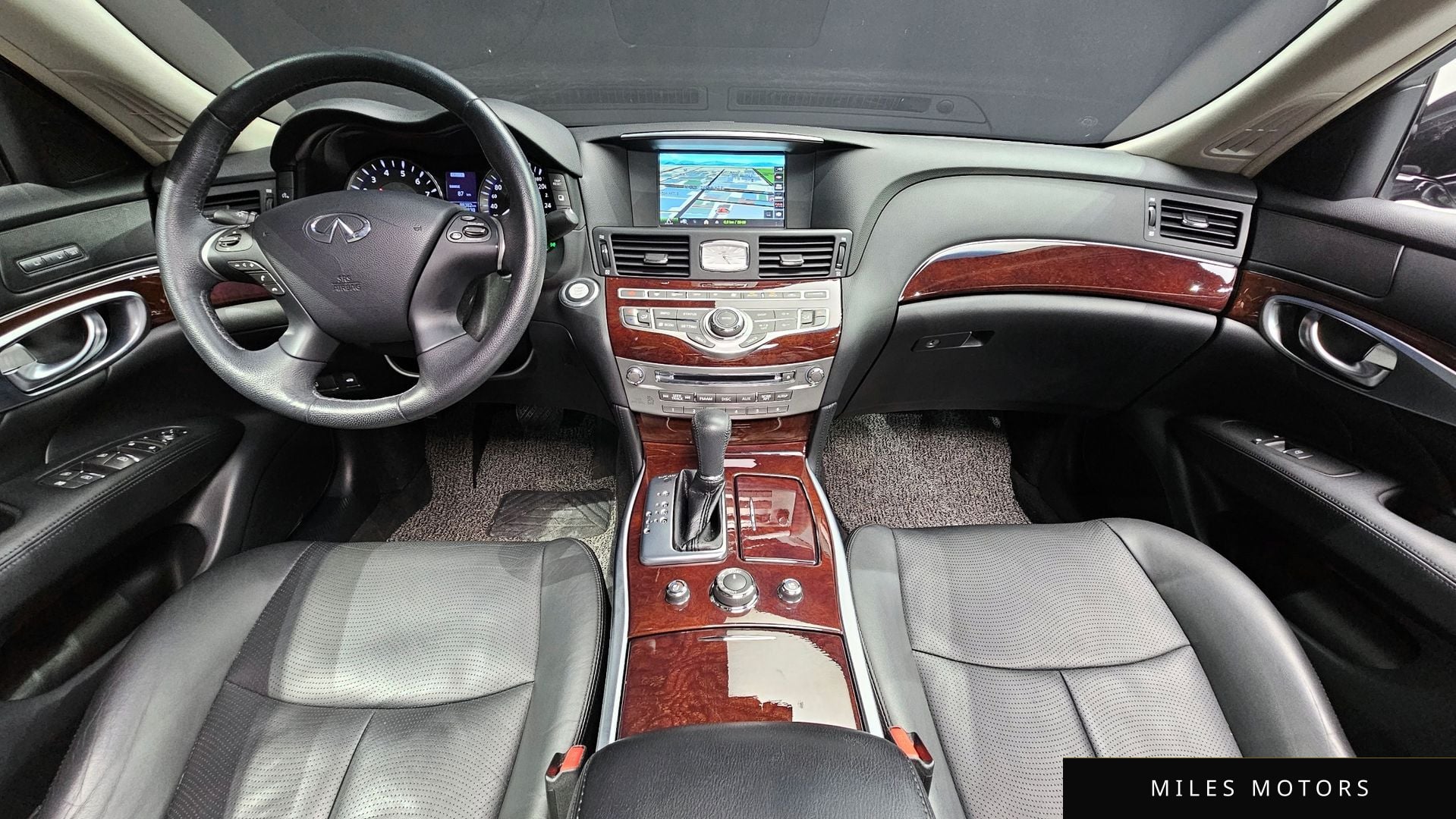 Infiniti Q70 2017 — миниатюра 7