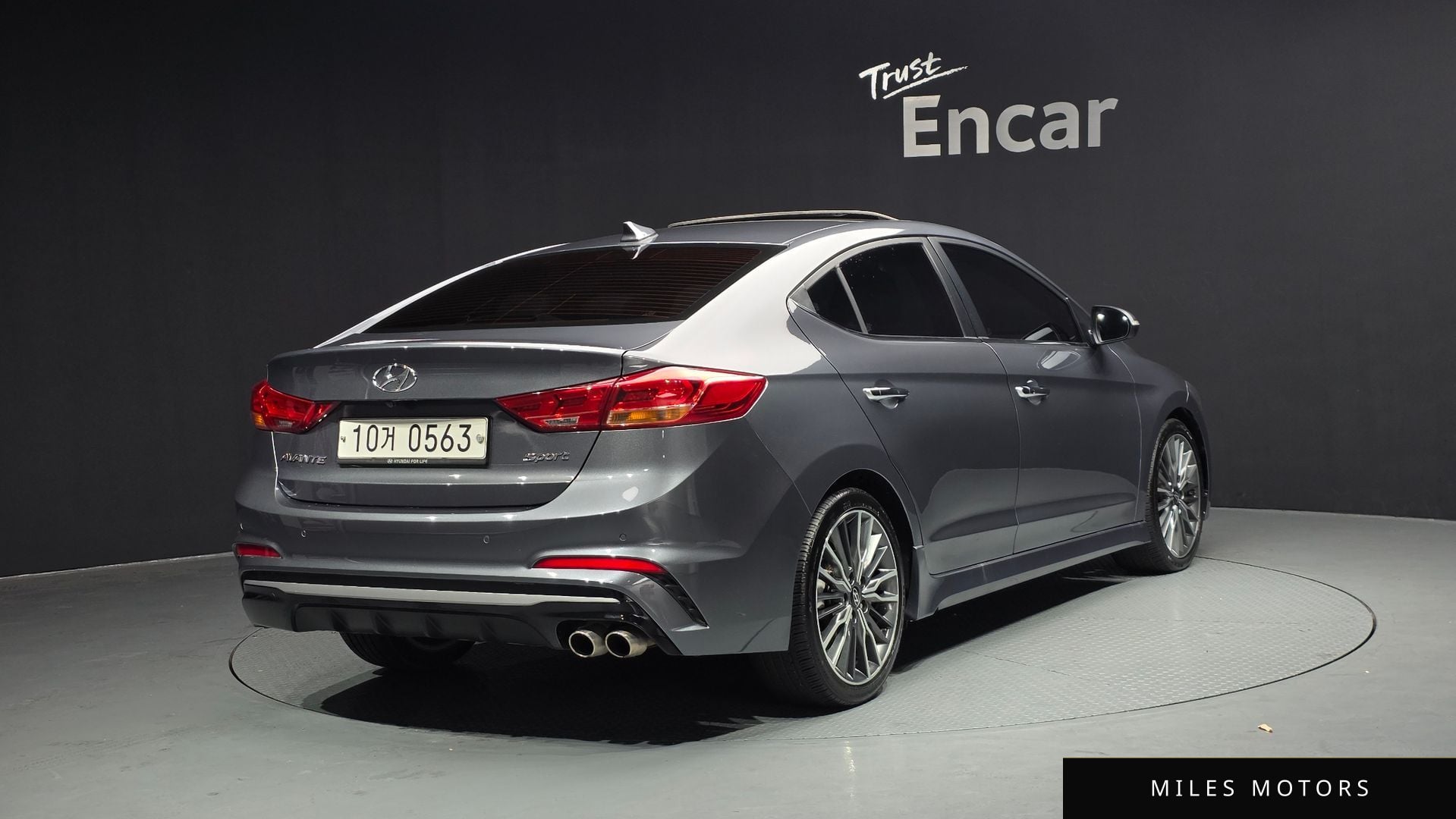 Hyundai AVANTE 2017 — миниатюра 2