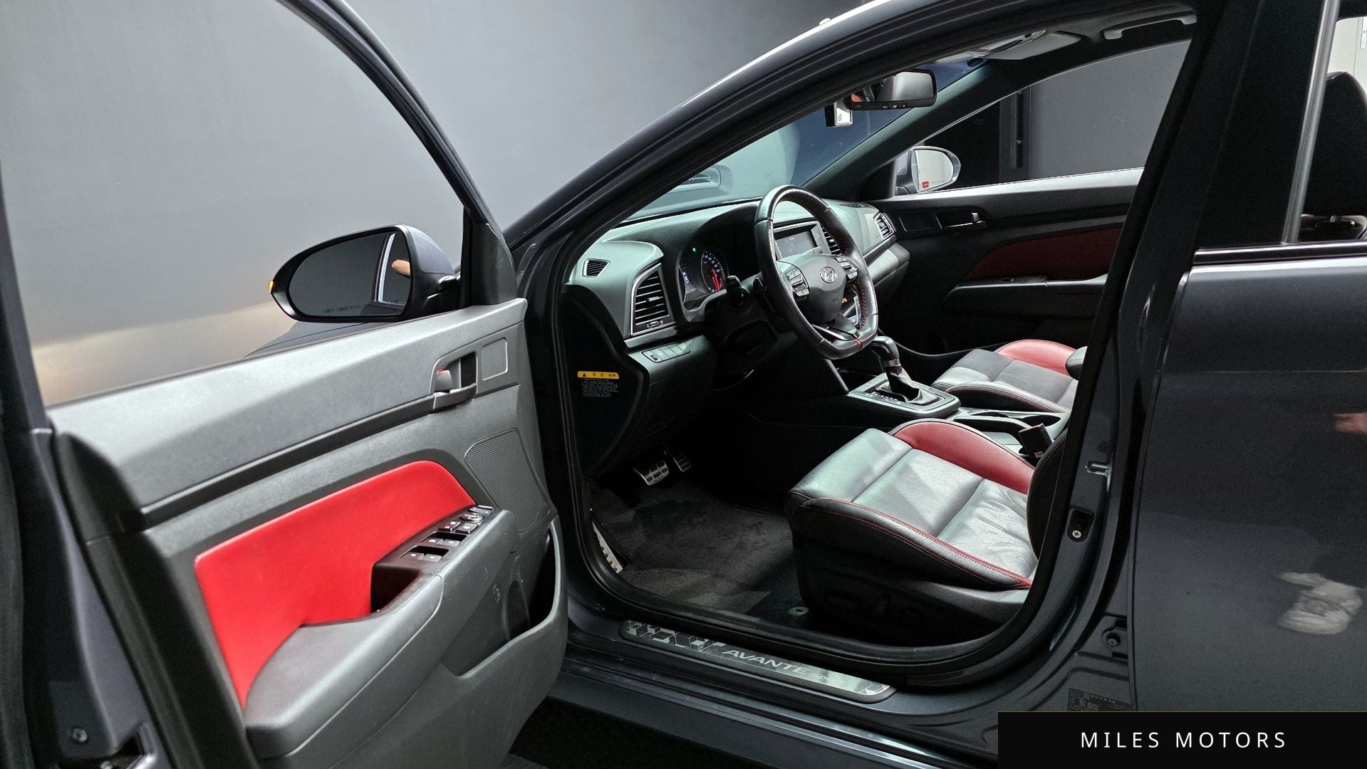 Hyundai AVANTE 2017 — миниатюра 10