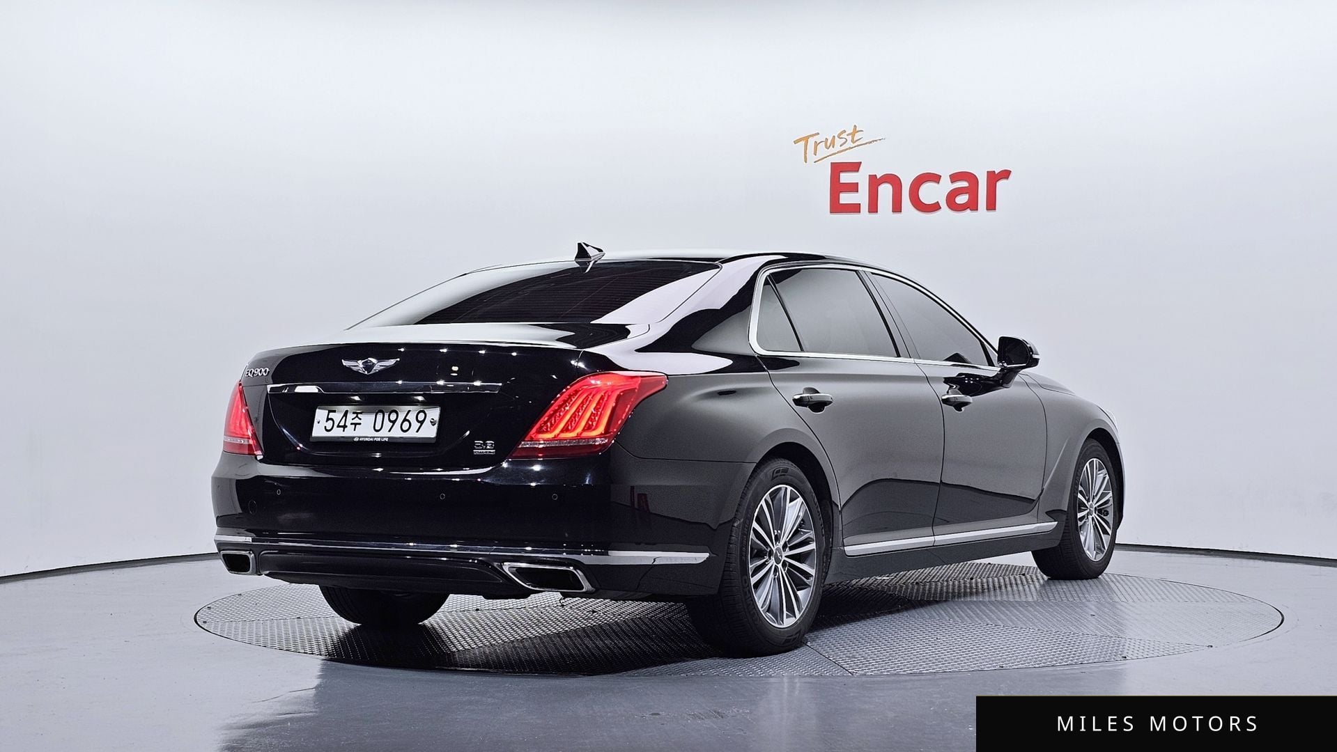 Genesis EQ900 2016 — миниатюра 2