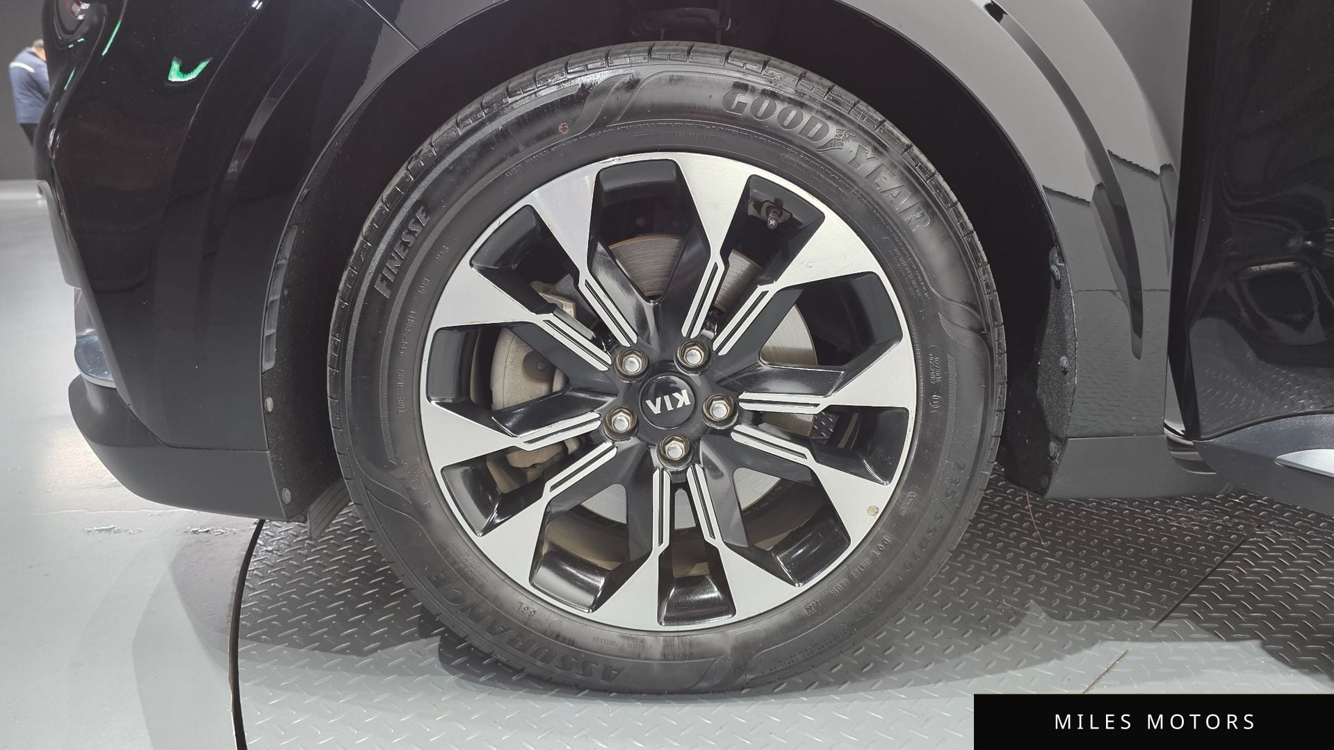Kia Carnival 2021 — миниатюра 5