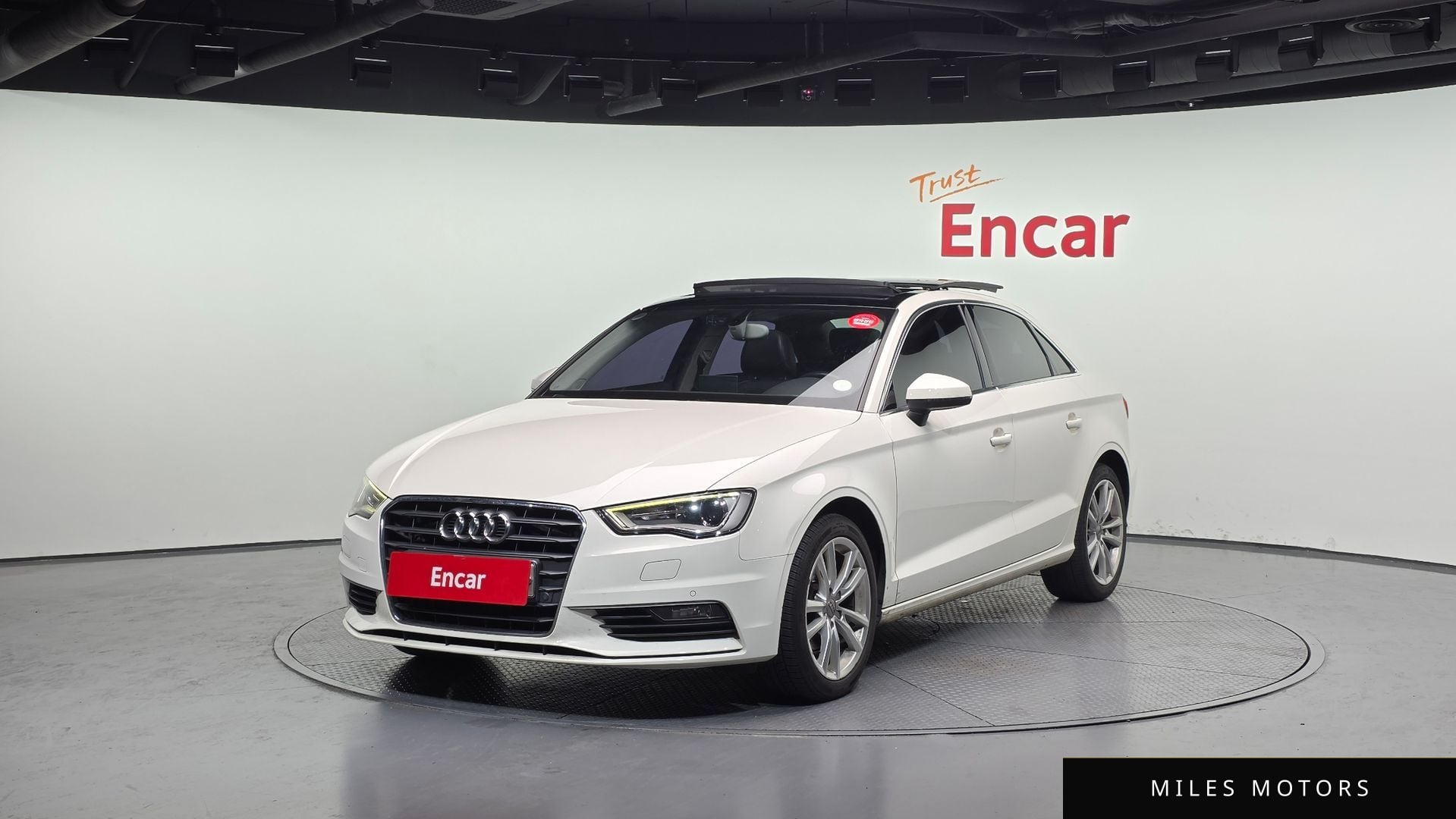 Audi A3 2014 — фото 1 из 12