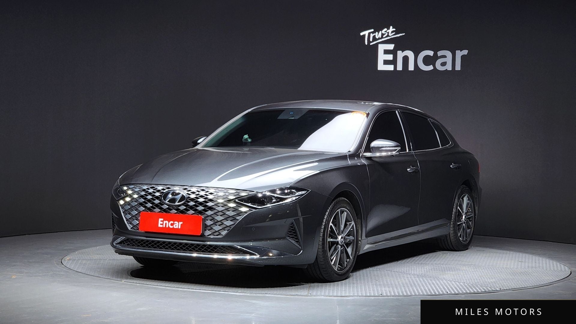 Hyundai Grandeur 2022 — фото 1 из 12