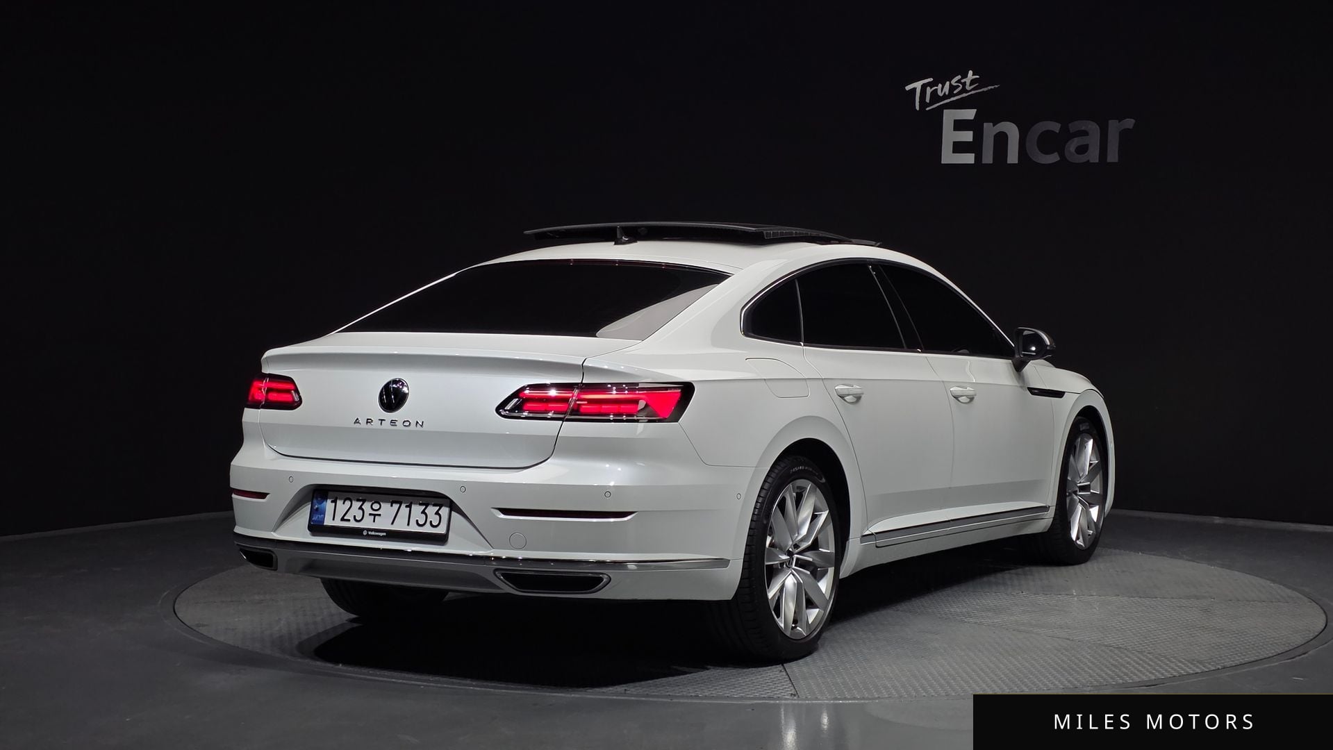 Volkswagen Arteon 2023 — миниатюра 2