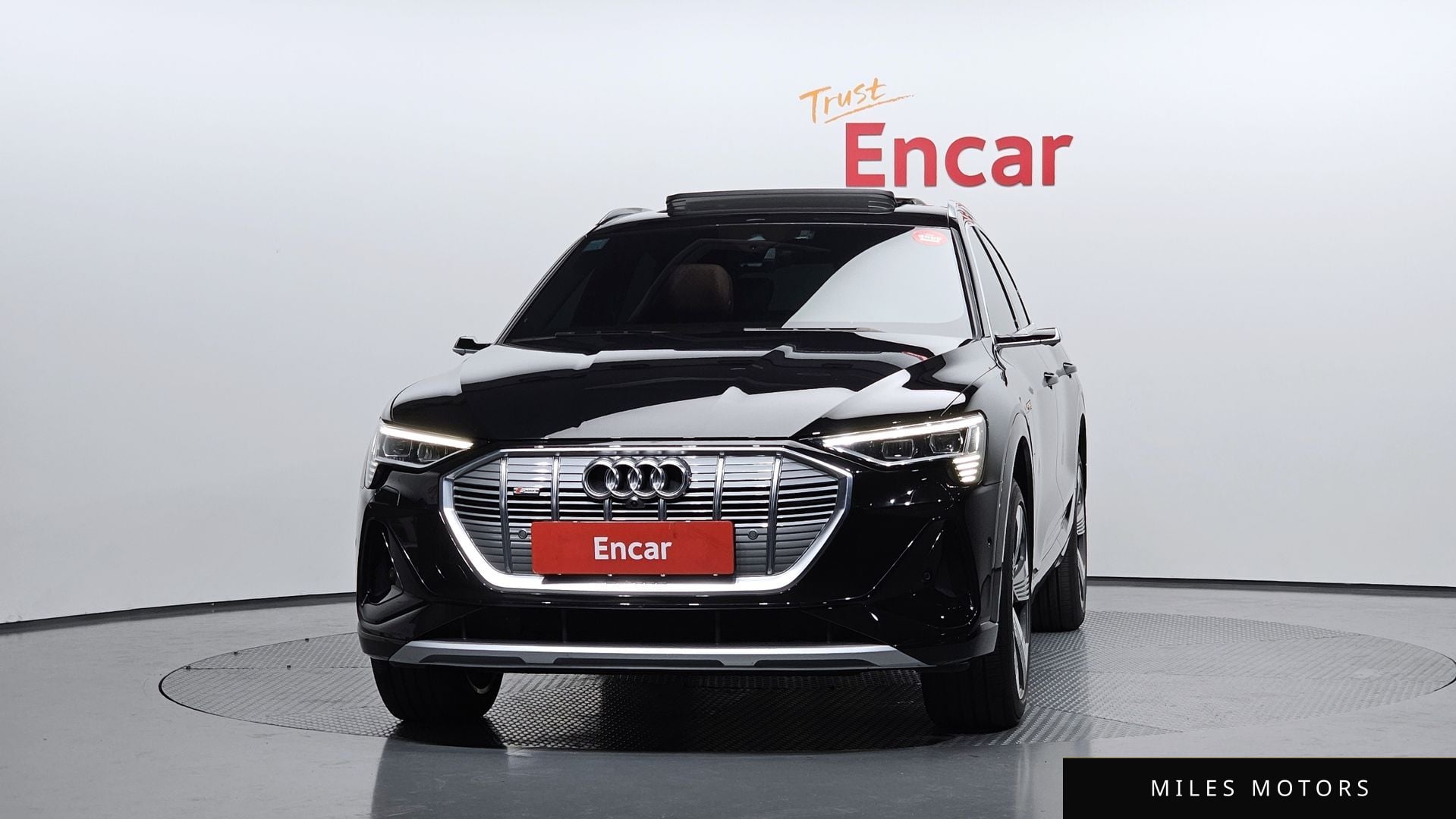Audi e-tron 2022 — миниатюра 3