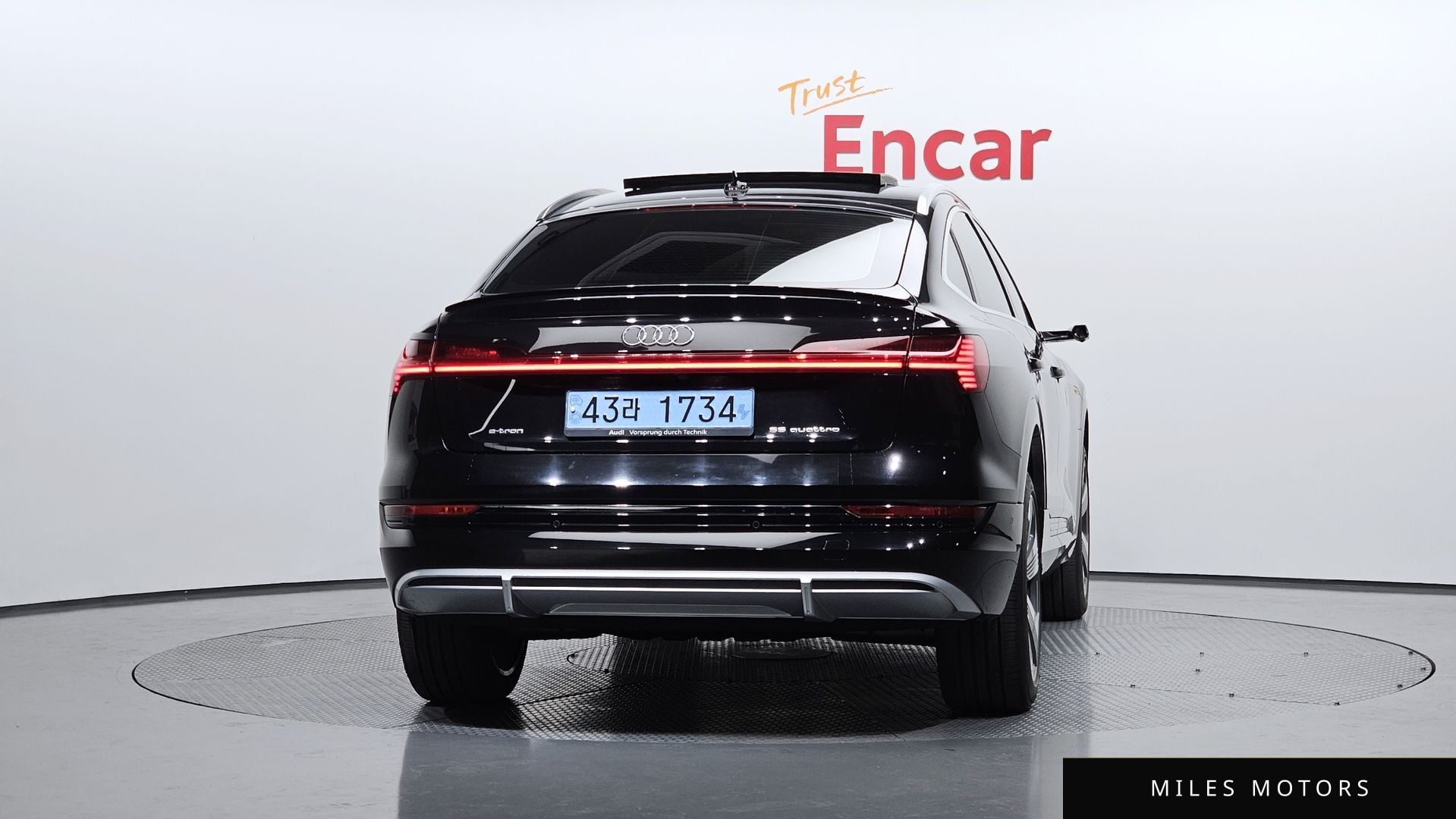 Audi e-tron 2022 — миниатюра 4
