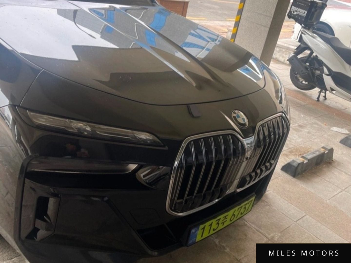 BMW 7 Series (G70) 2024 — миниатюра 3