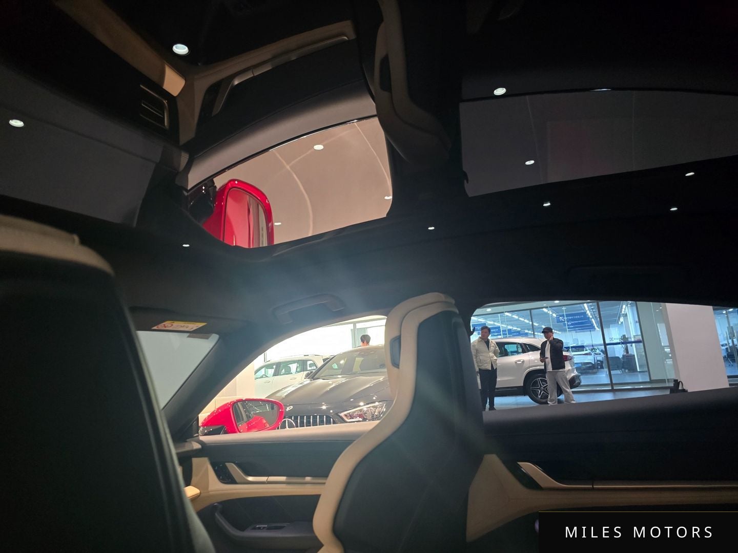 Porsche 타이칸 2021 — миниатюра 10