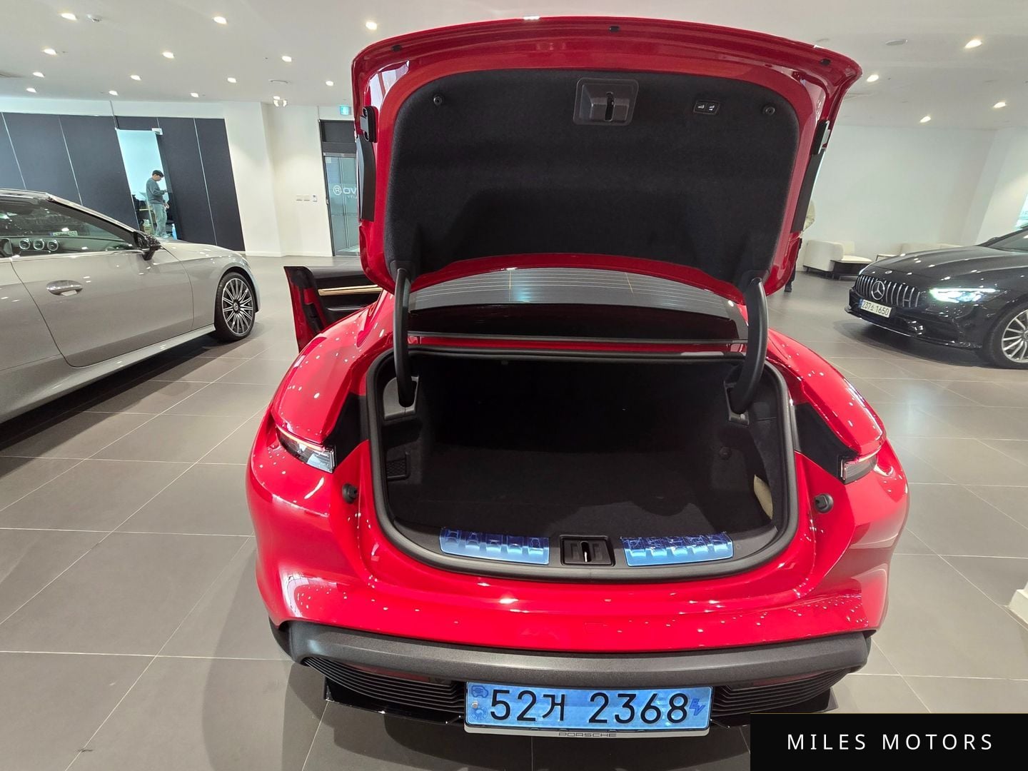 Porsche 타이칸 2021 — миниатюра 11