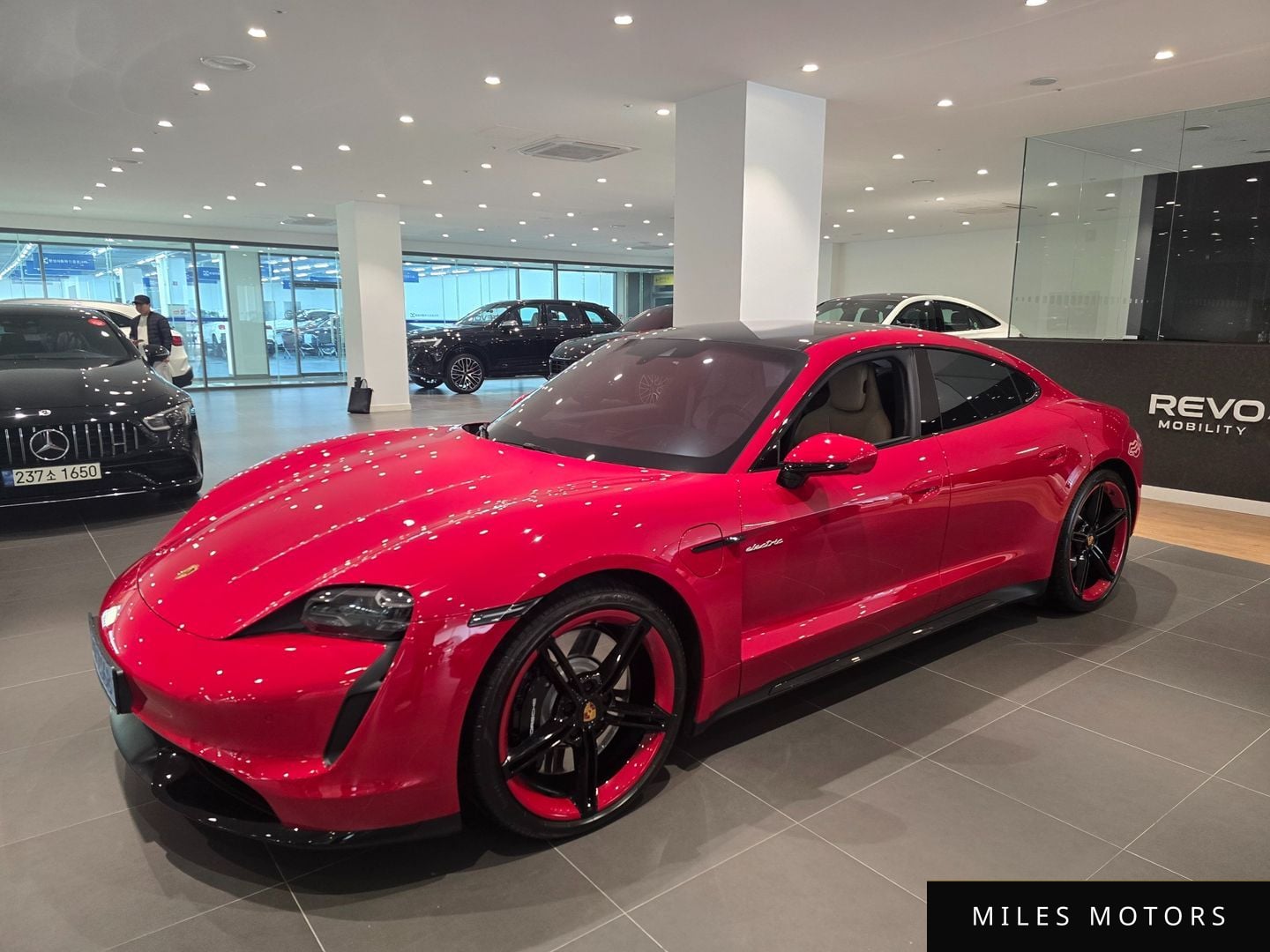 Porsche 타이칸 2021 — миниатюра 13