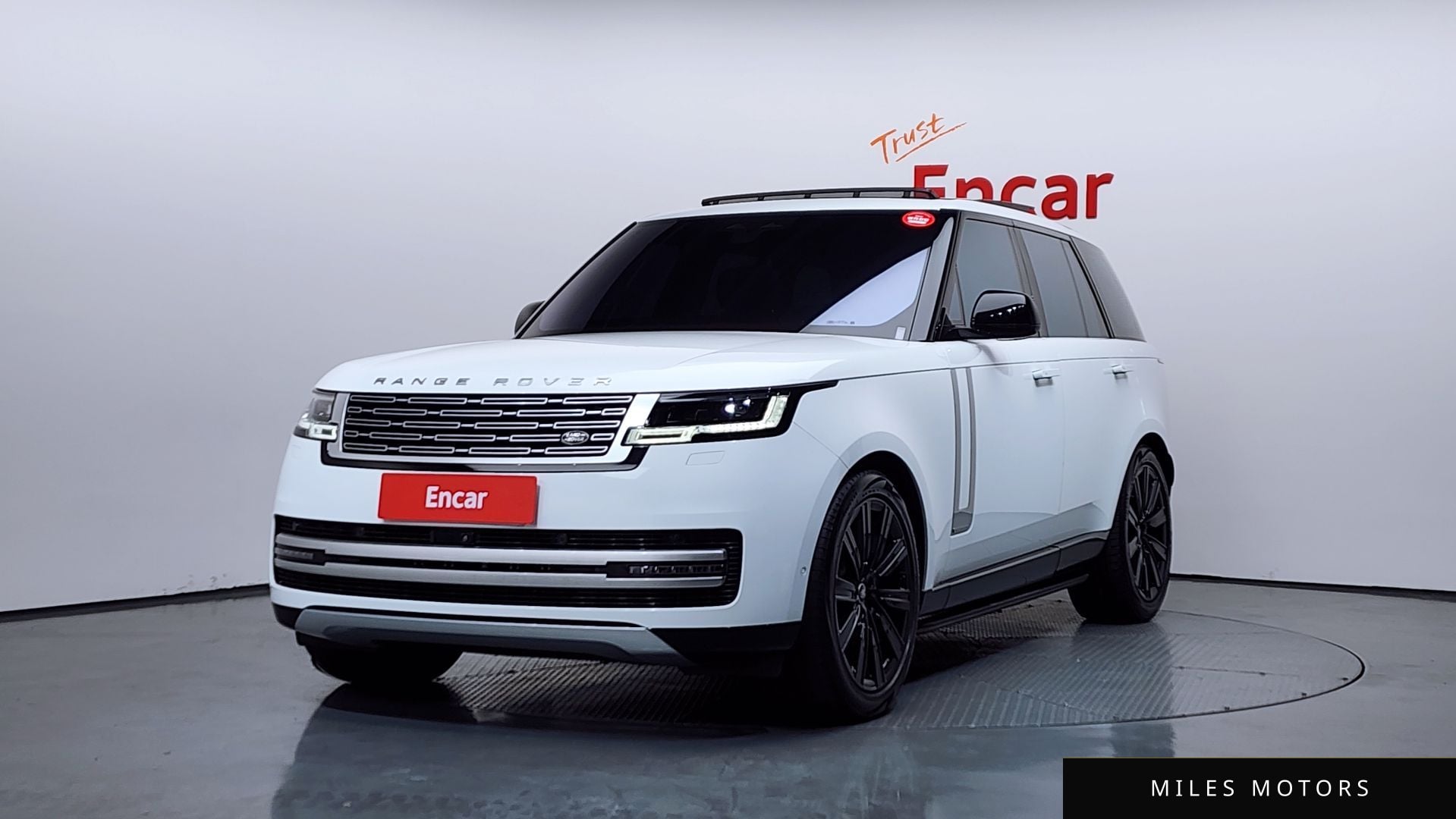 Land Rover Range Rover 2023 — фото 1 из 12