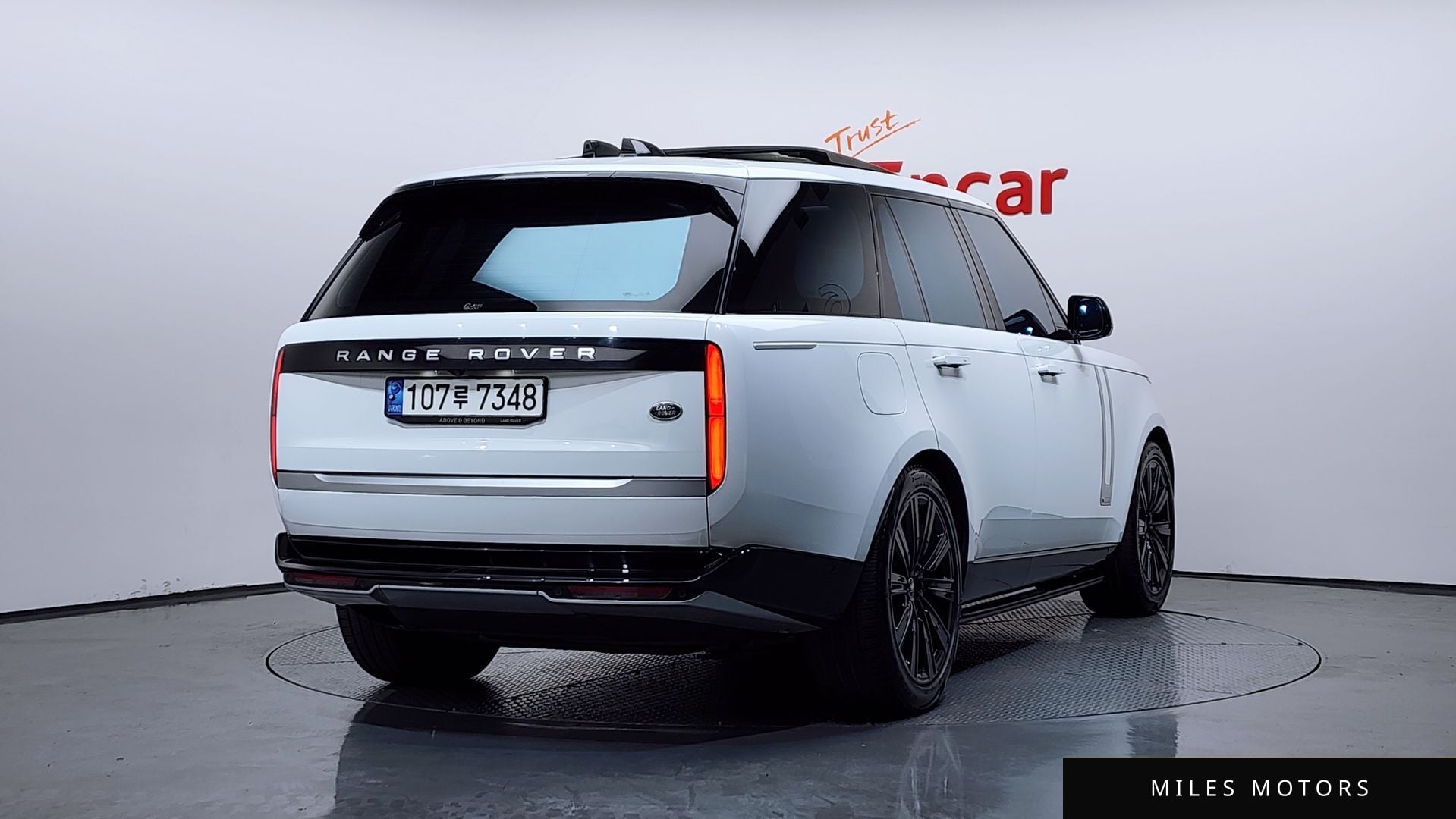 Land Rover Range Rover 2023 — миниатюра 2