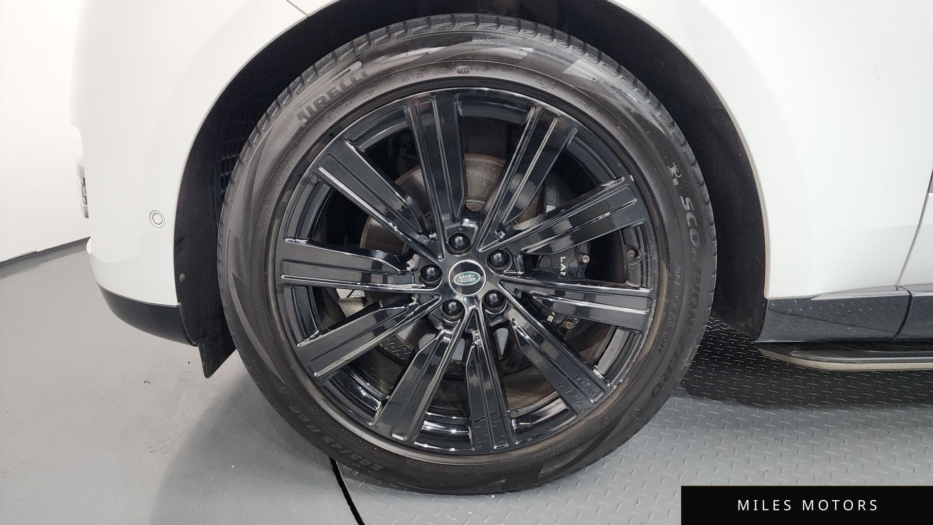 Land Rover Range Rover 2023 — миниатюра 5