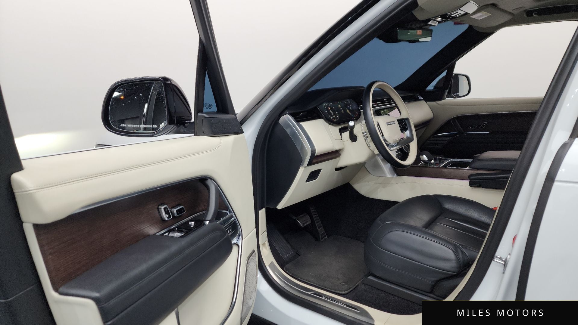 Land Rover Range Rover 2023 — миниатюра 10