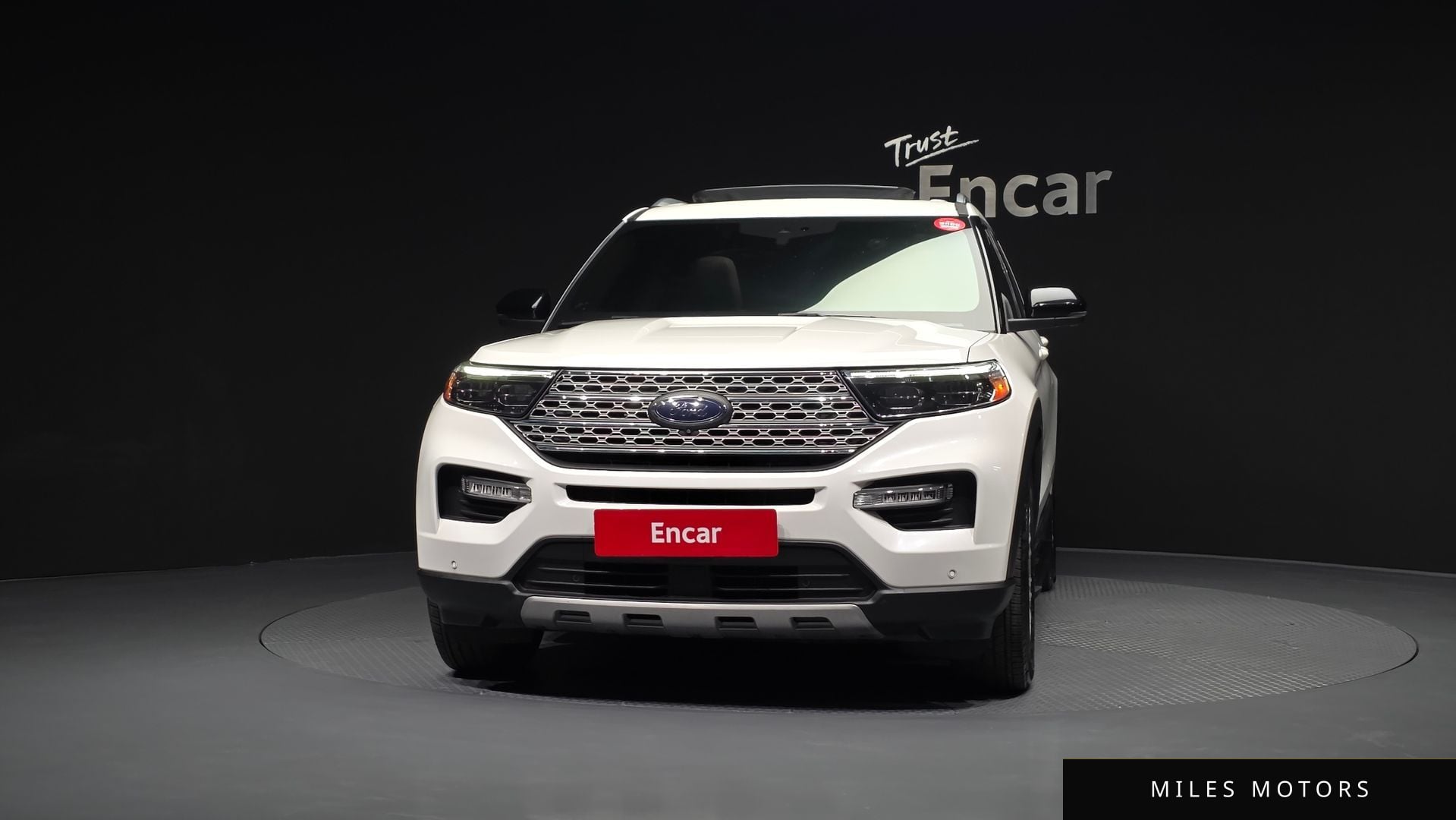 Ford Explorer 2021 — миниатюра 3