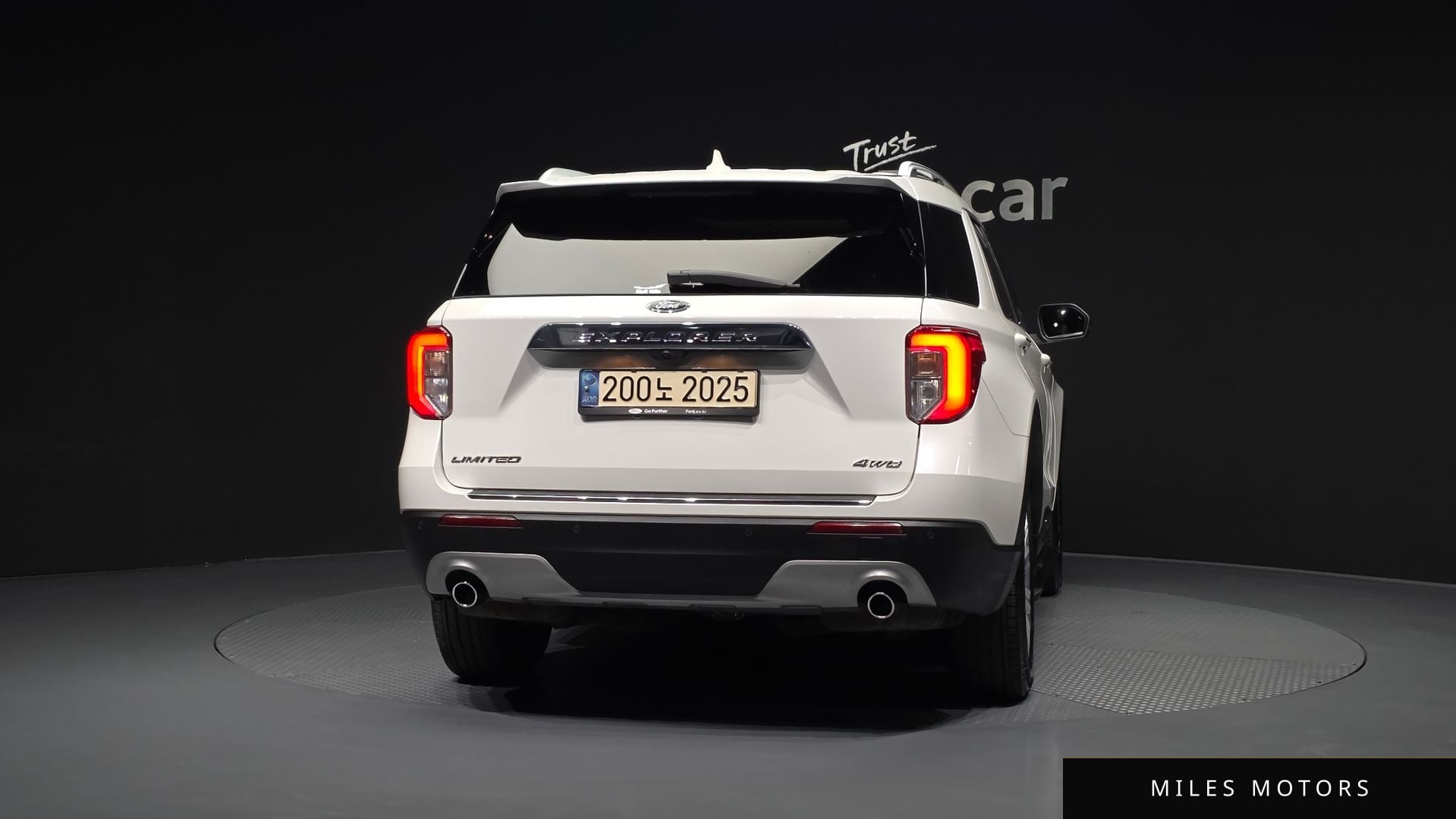 Ford Explorer 2021 — миниатюра 4