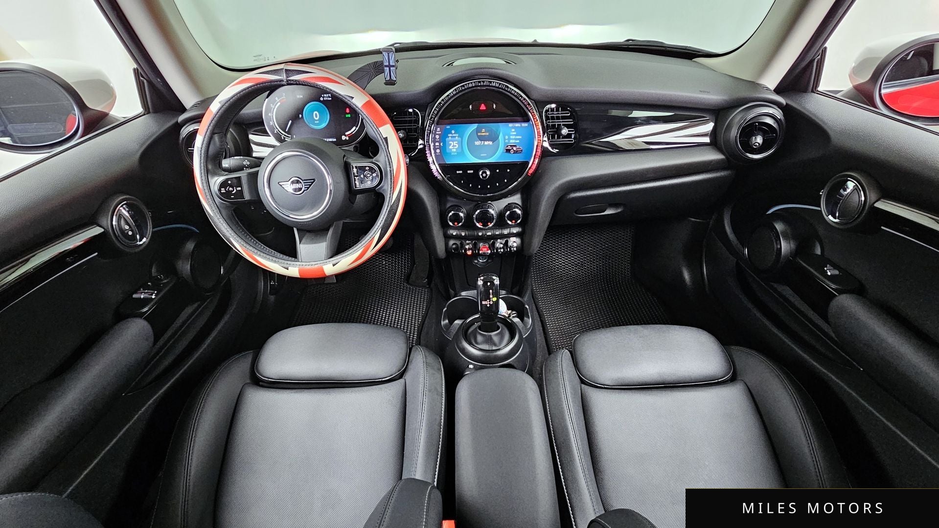 MINI Cooper 2024 — миниатюра 7