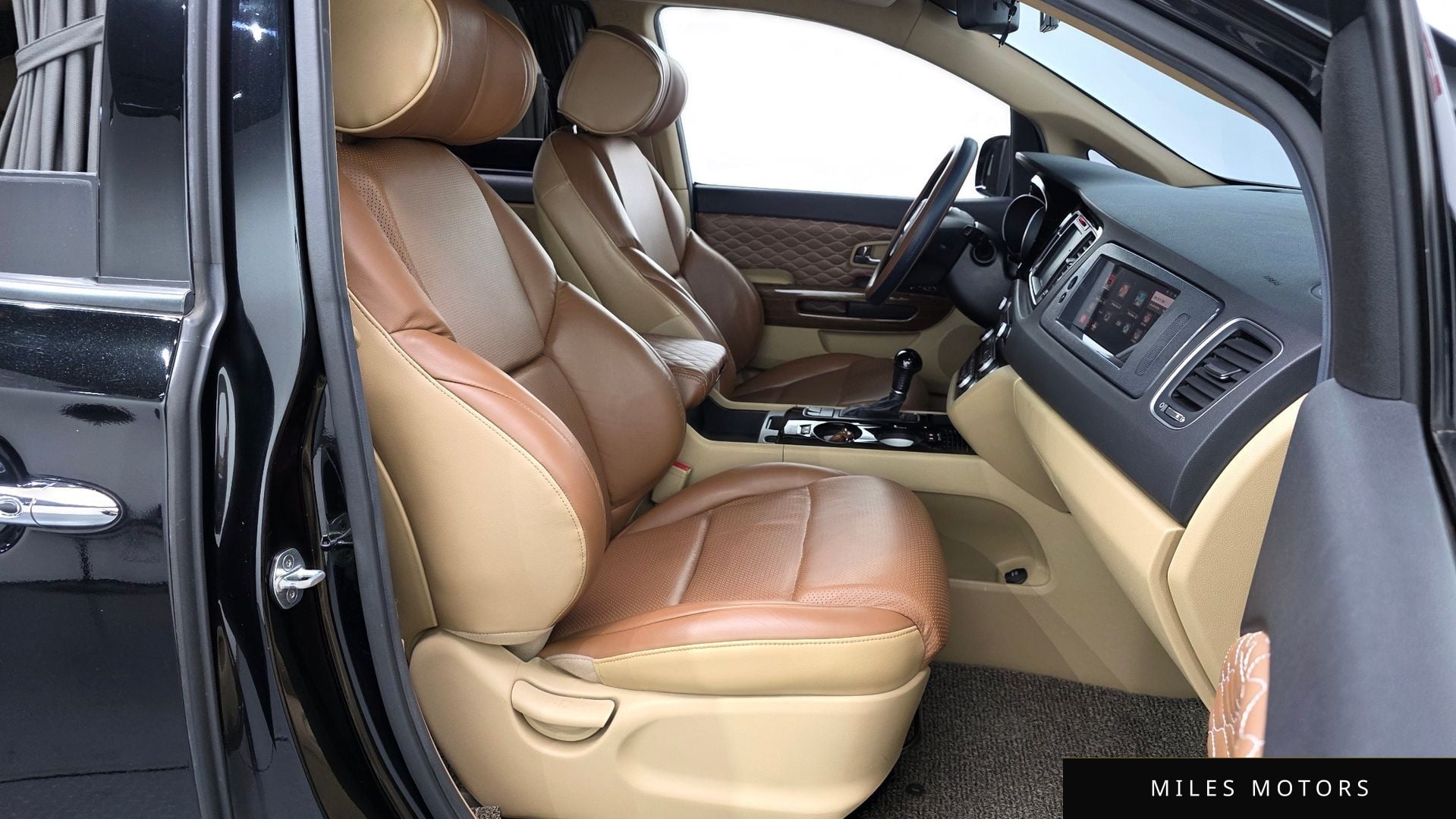 Kia Canival 2015 — миниатюра 10