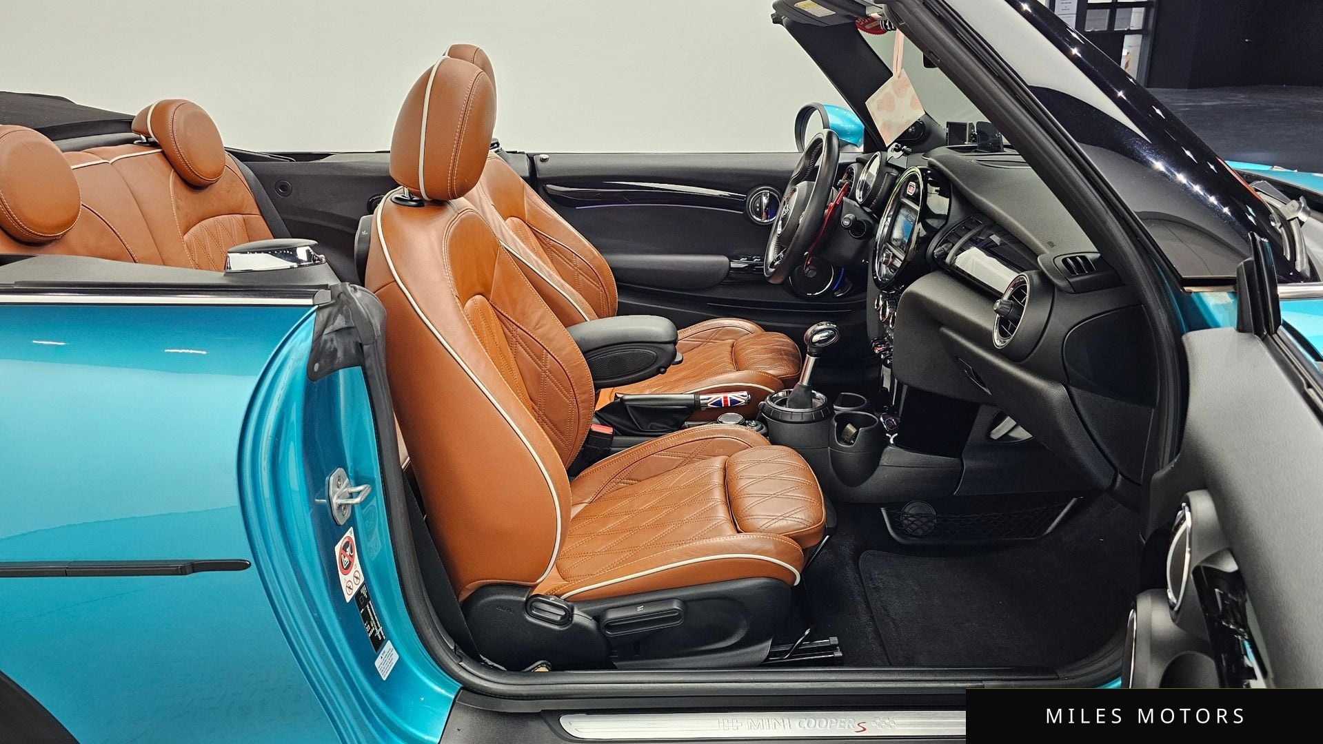 MINI Cooper Convertible 2017 — миниатюра 10