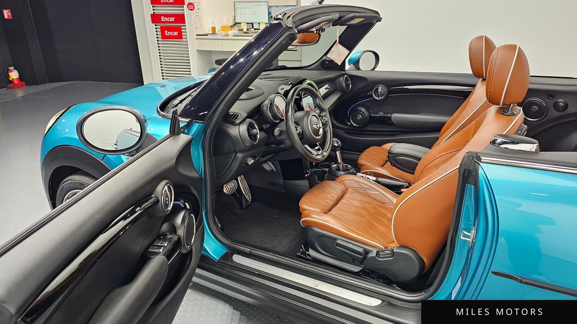 MINI Cooper Convertible 2017 — миниатюра 11