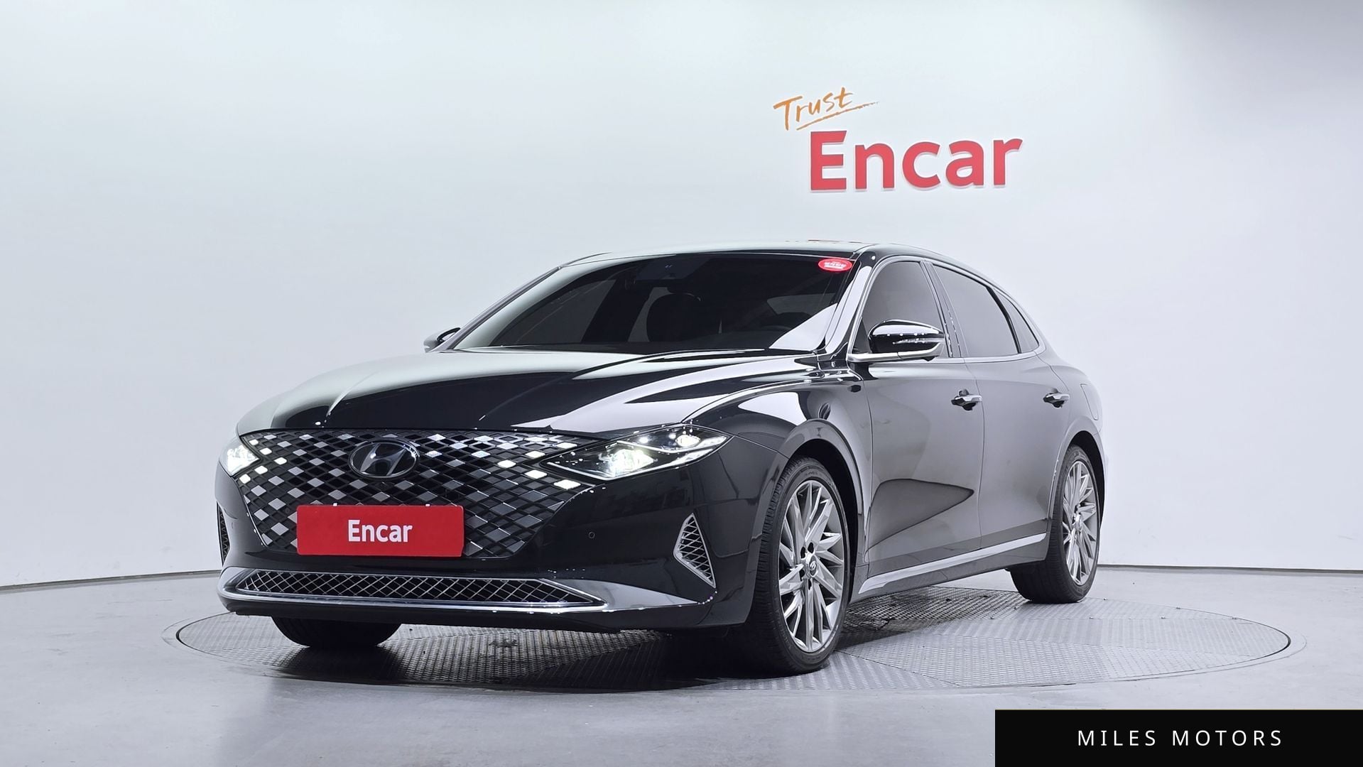 Hyundai Grandeur 2020 — фото 1 из 12