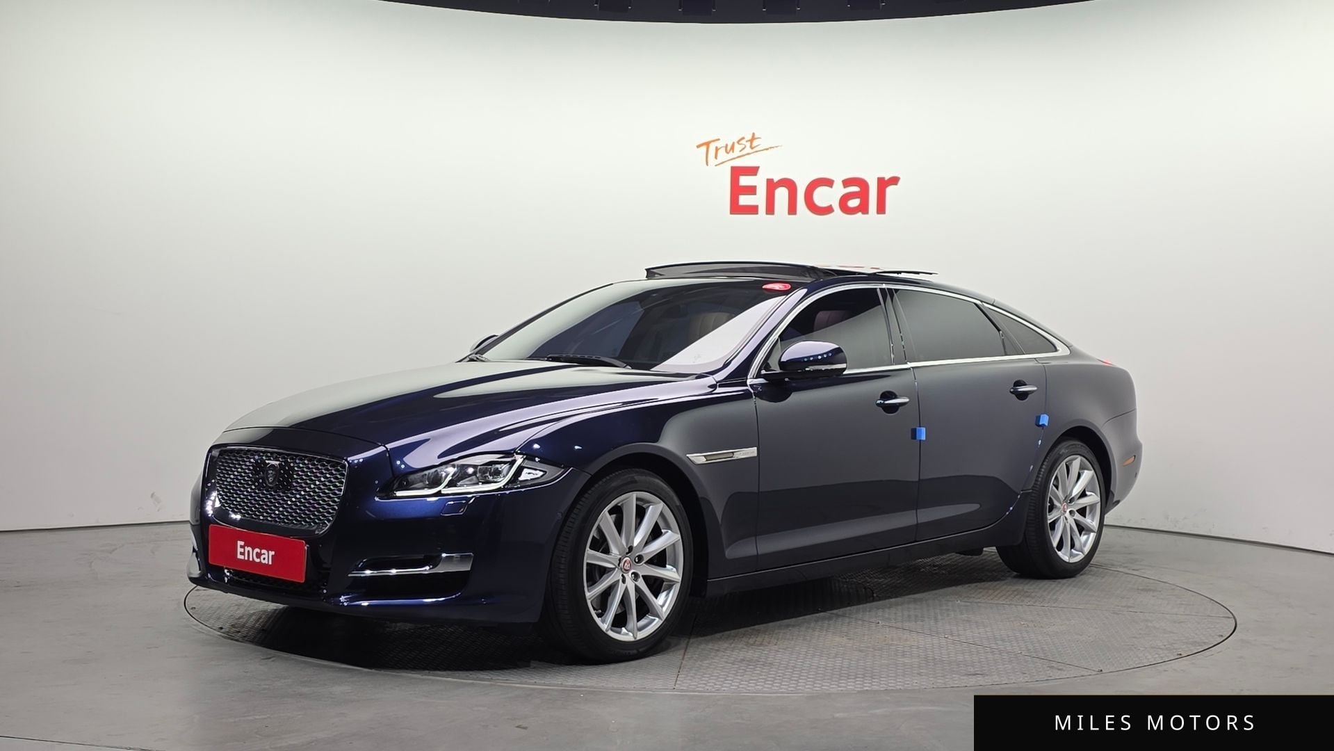 Jaguar All New XJ 2016 — фото 1 из 12