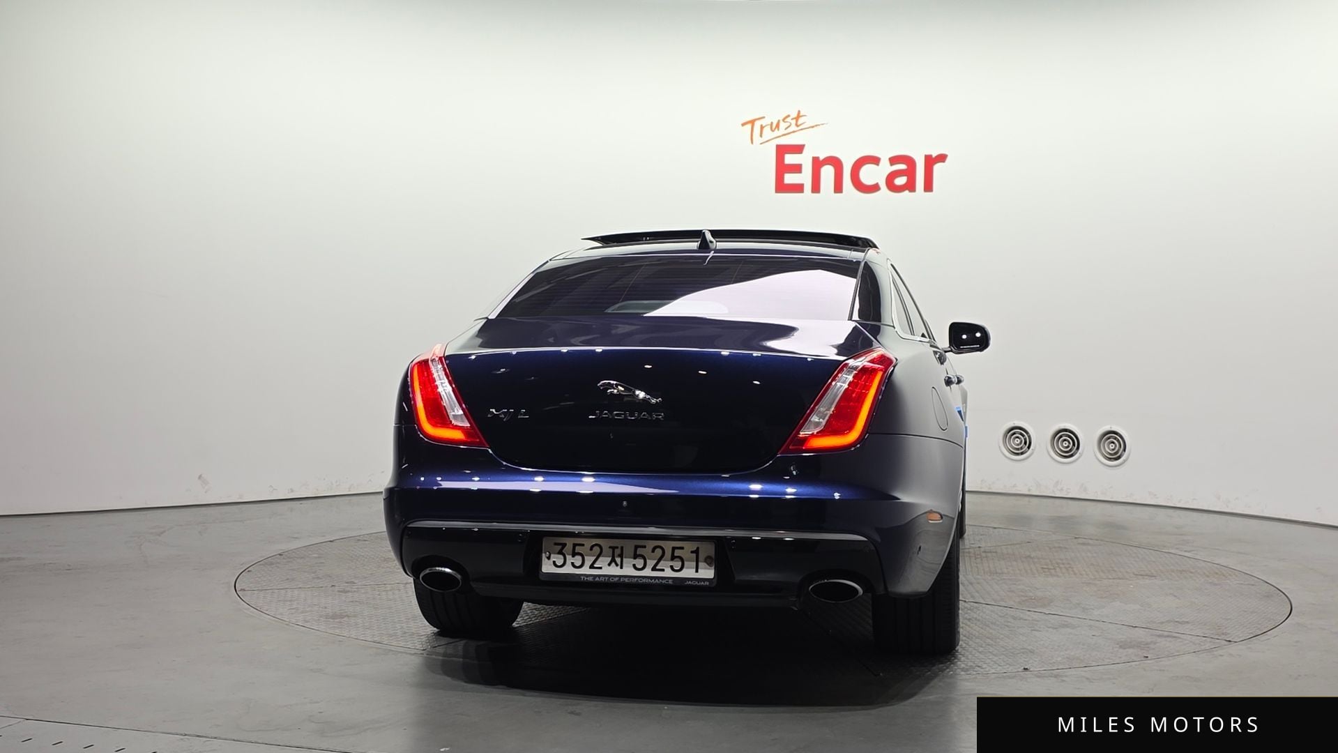Jaguar All New XJ 2016 — миниатюра 4