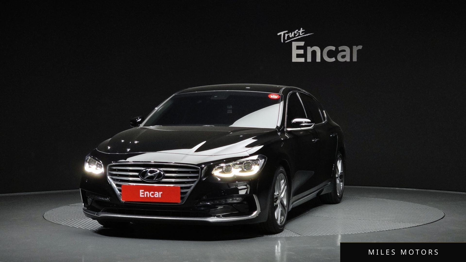 Hyundai Grandeur 2018 — фото 1 из 12