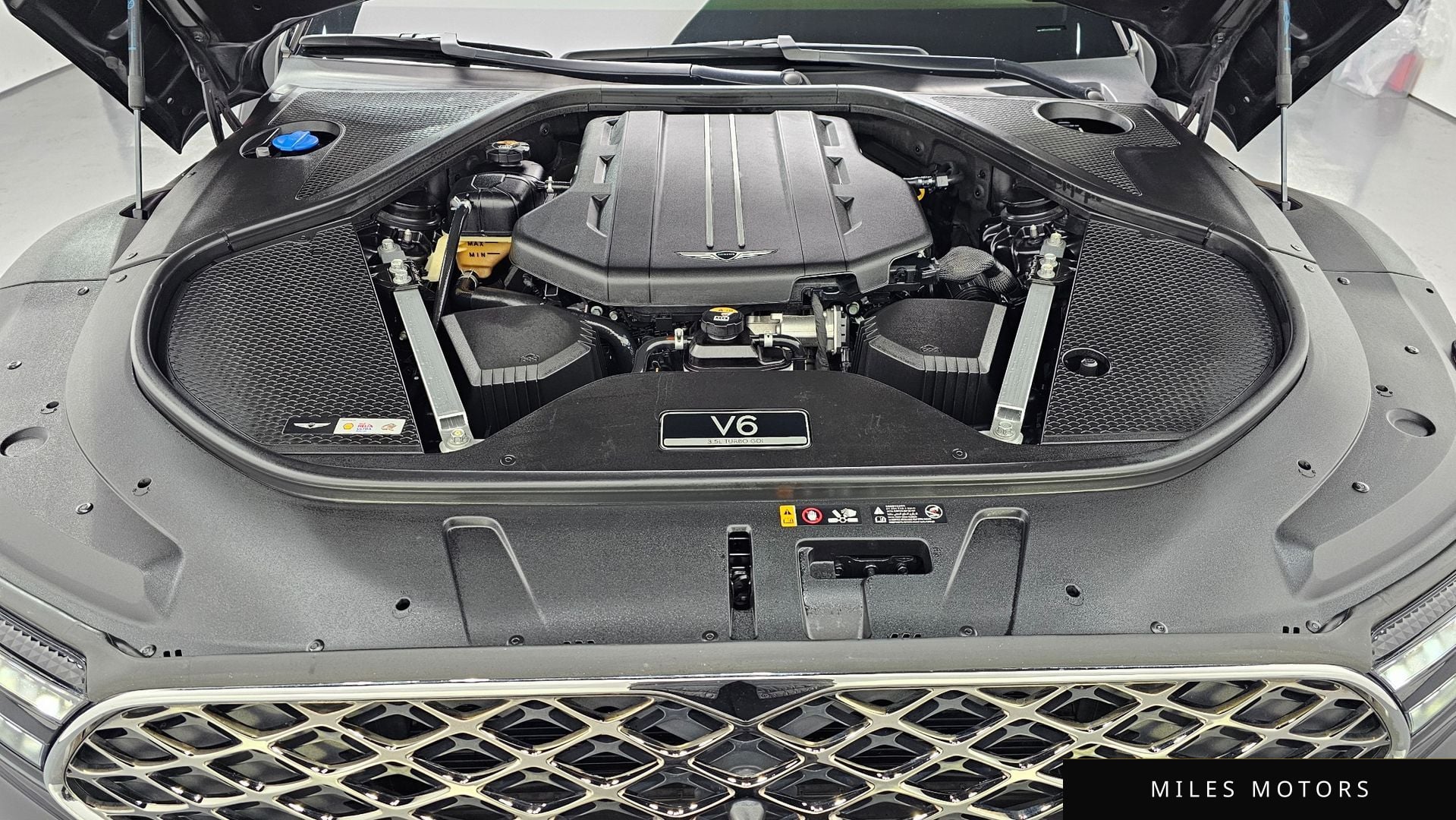 Genesis G90 (RS4) 2023 — миниатюра 6