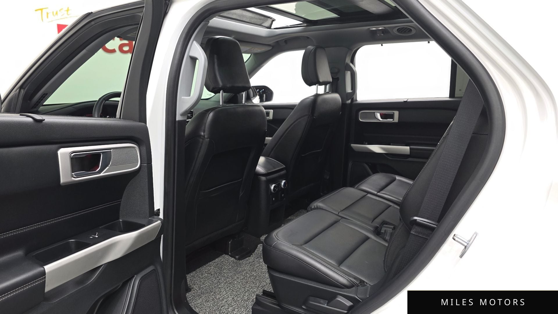 Ford Explorer 2021 — миниатюра 11