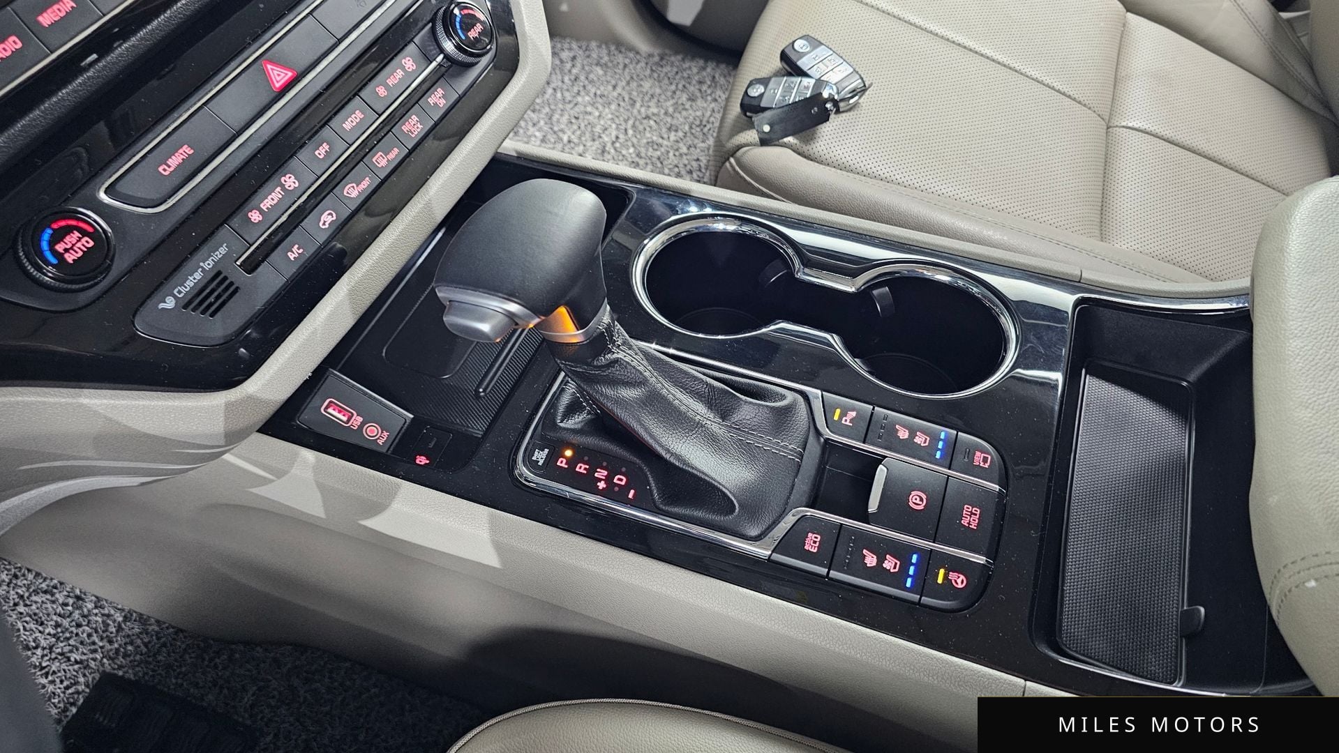 Kia Canival 2020 — миниатюра 9