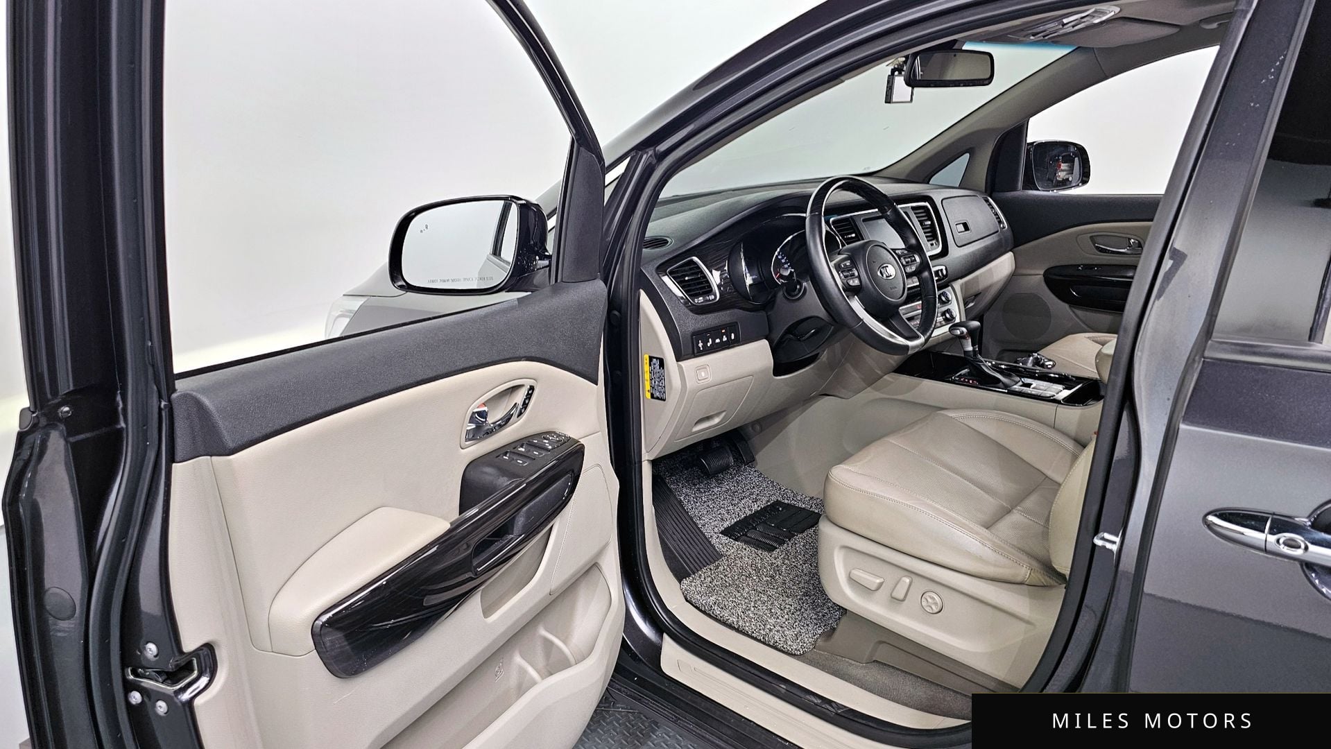 Kia Canival 2020 — миниатюра 10