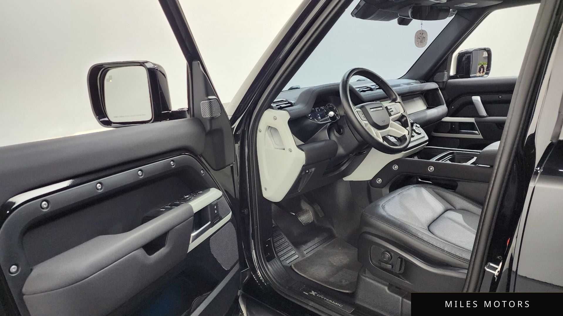 Land Rover 디펜더 (L663) 2023 — миниатюра 10