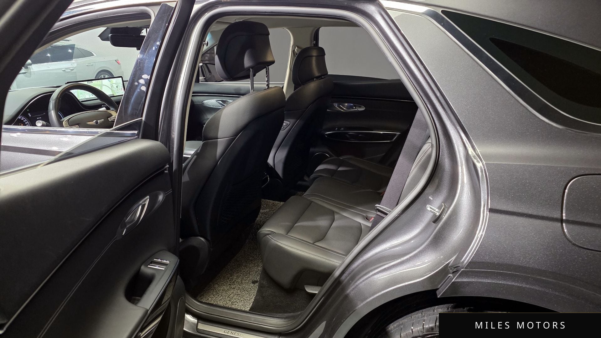 Genesis GV70 2023 — миниатюра 12