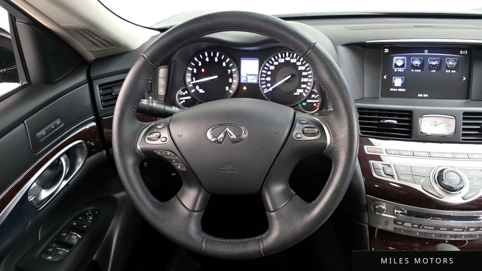 Infiniti Q70 2019 — миниатюра 13