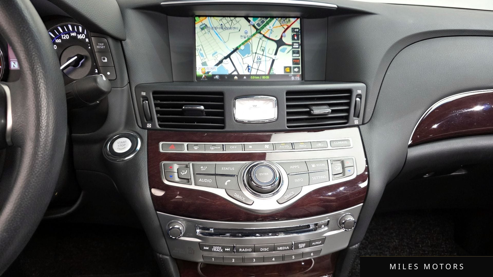 Infiniti Q70 2019 — миниатюра 15