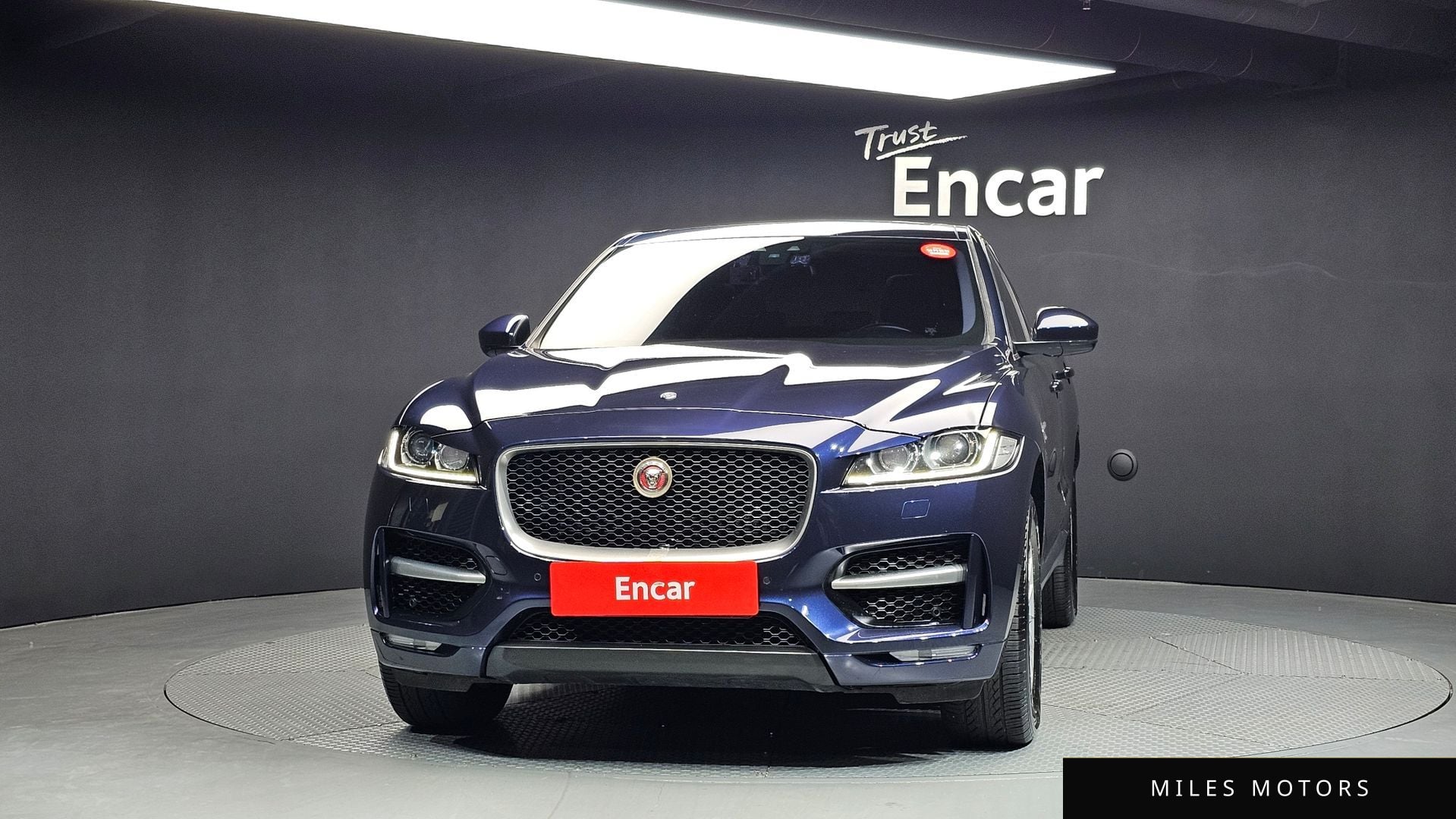Jaguar F-PACE 2017 — миниатюра 3