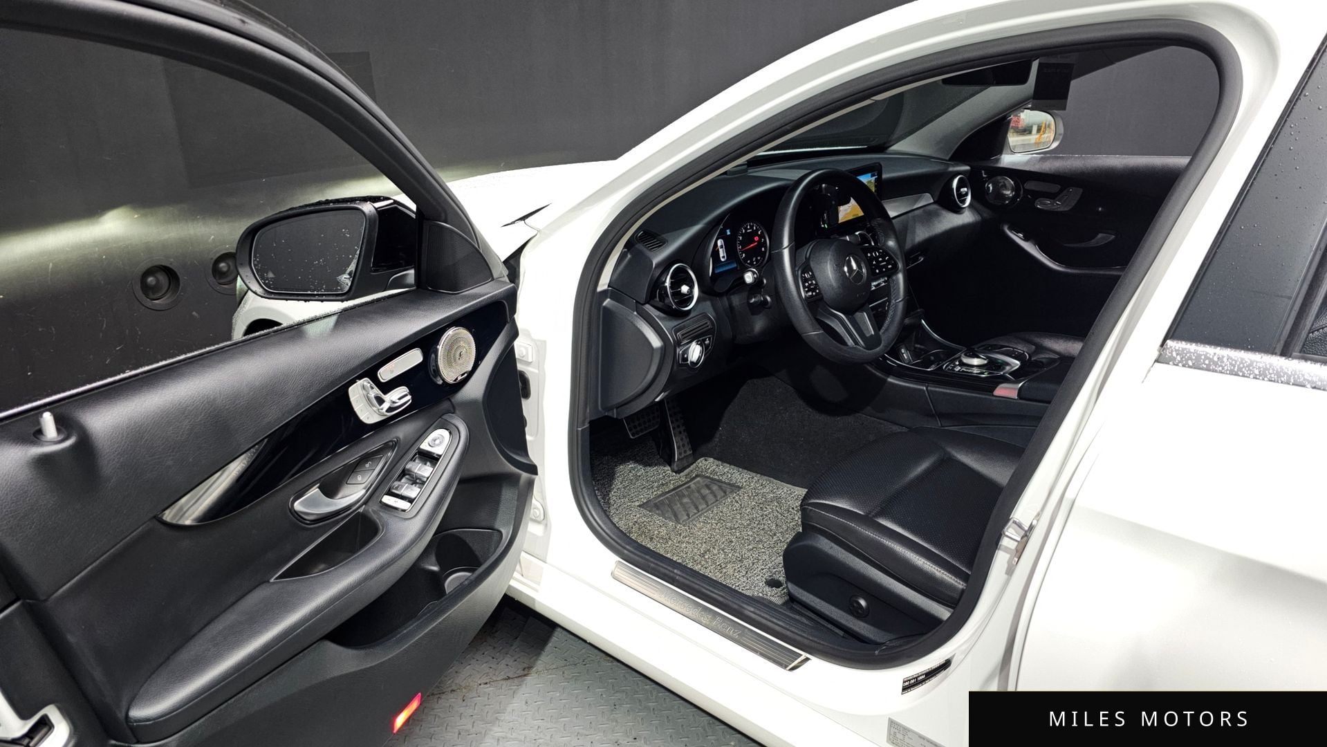 Mercedes-Benz C-Class W205 2019 — миниатюра 10