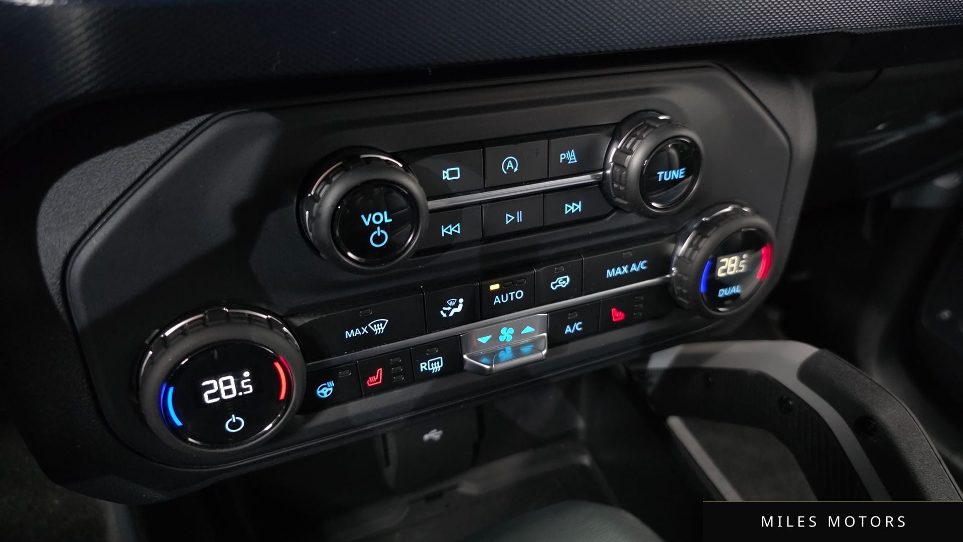 Ford 브롱코 2023 — миниатюра 16