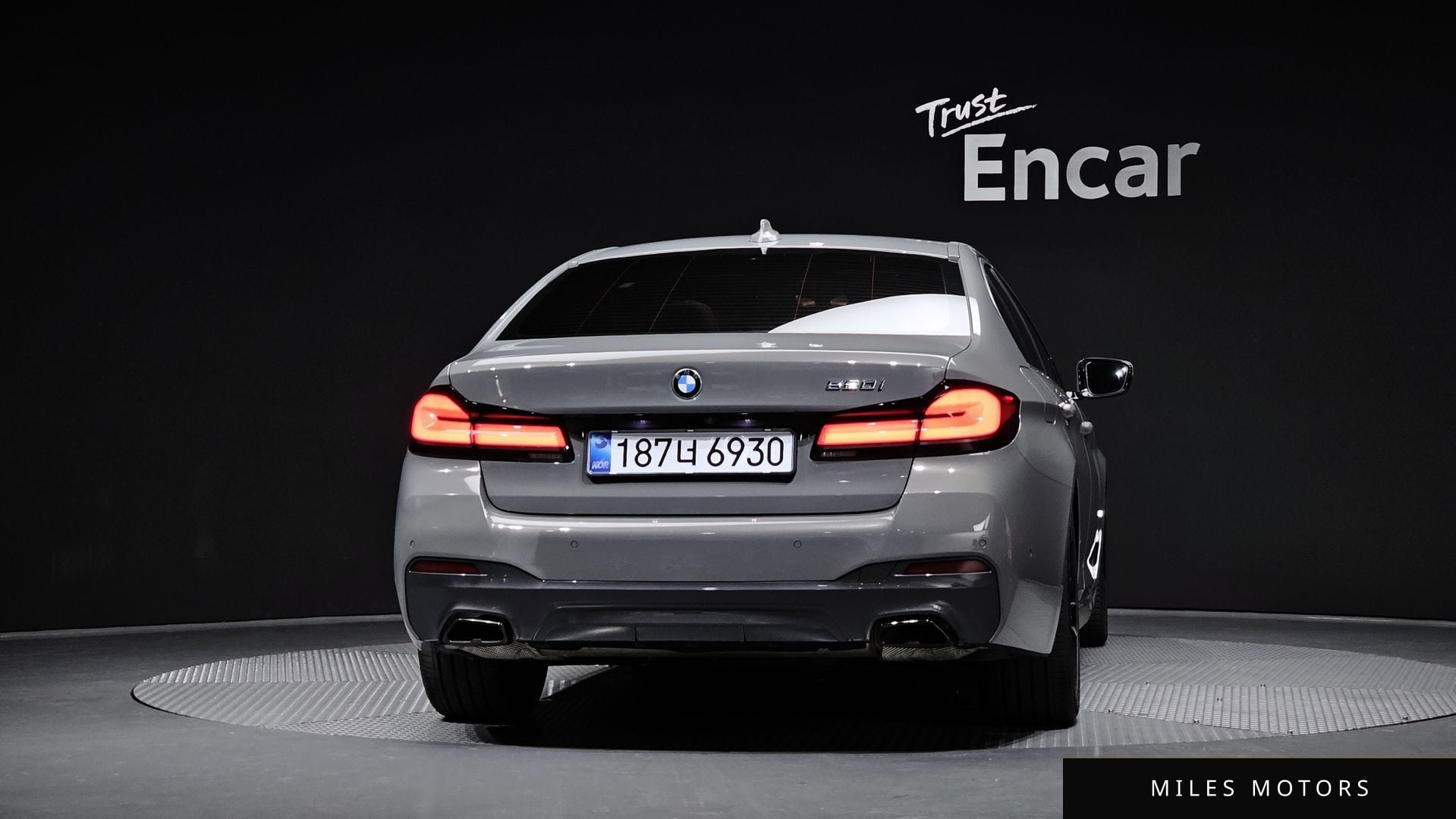 BMW 5 Series (G30) 2021 — миниатюра 4