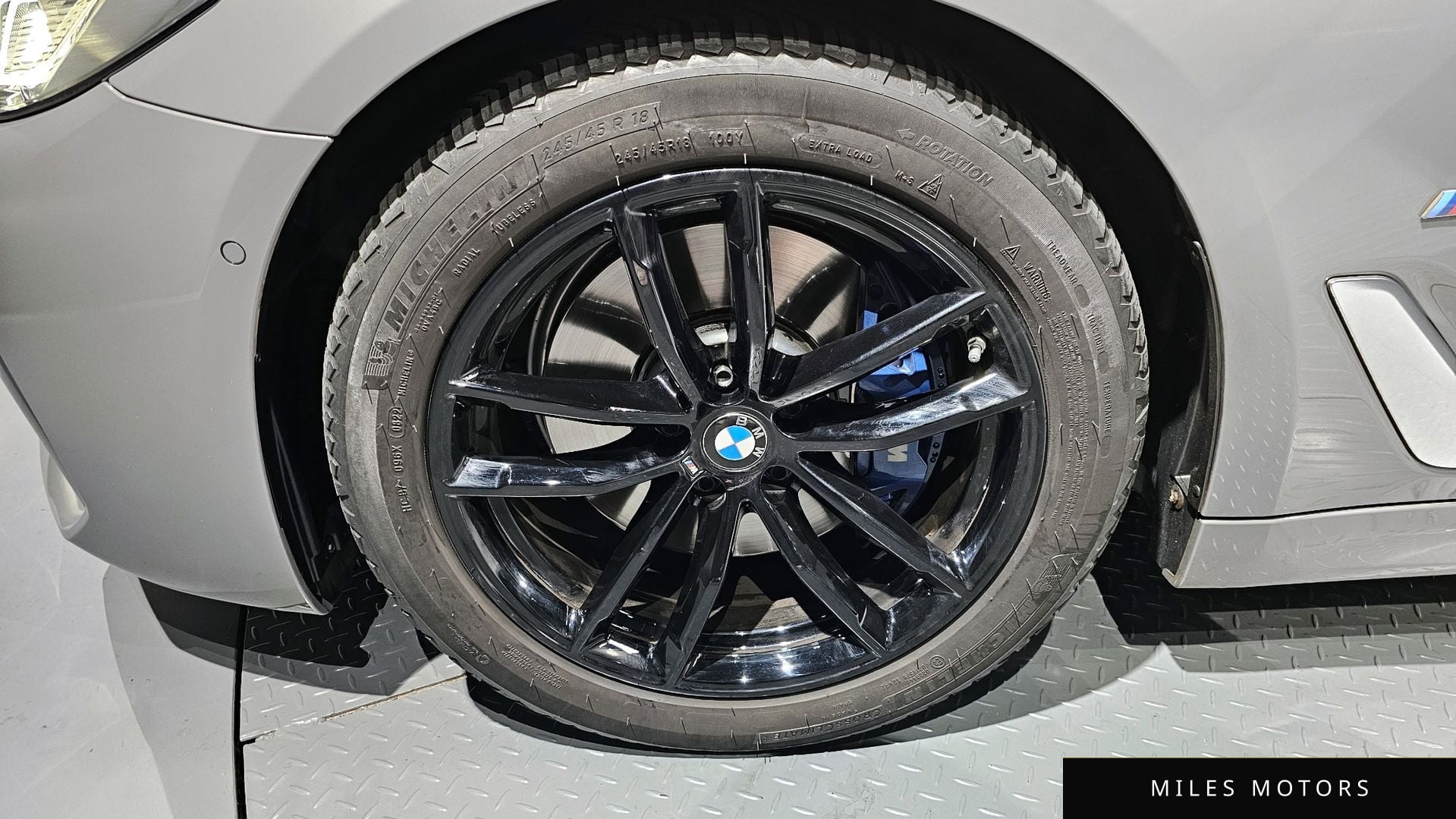 BMW 5 Series (G30) 2021 — миниатюра 5