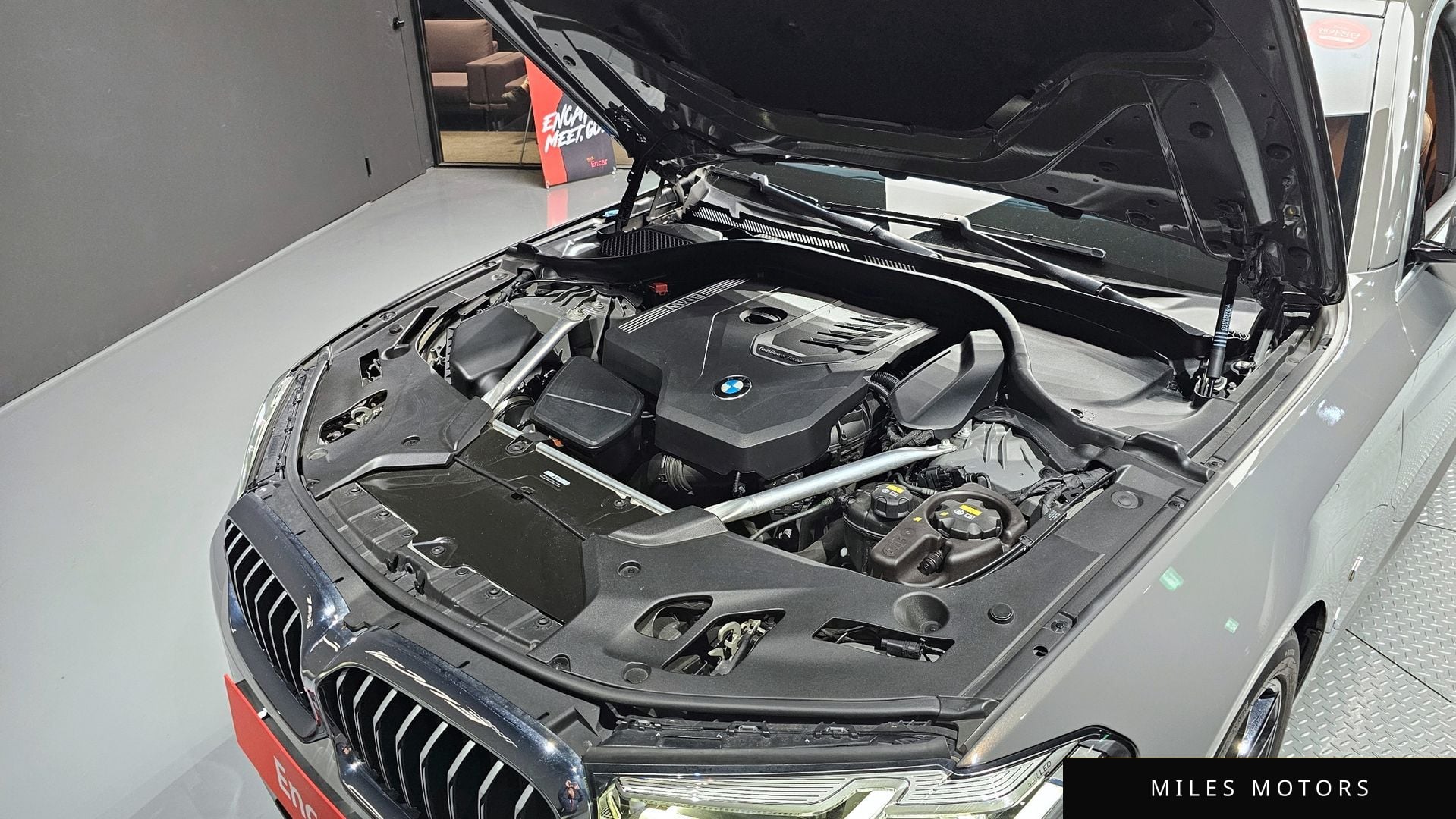 BMW 5 Series (G30) 2021 — миниатюра 6