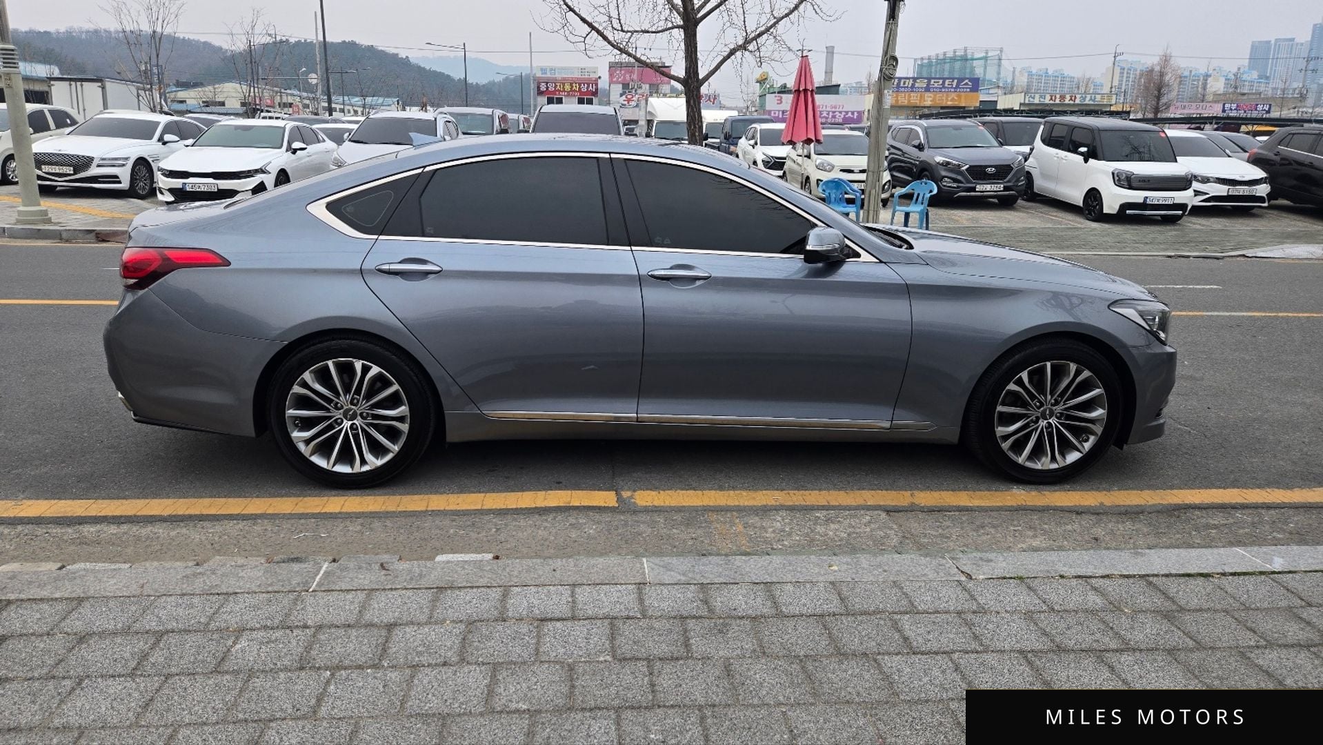 Hyundai Genesis 2014 — миниатюра 7