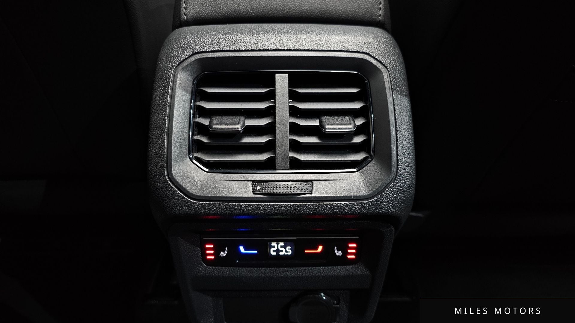 Volkswagen 티구안 2024 — миниатюра 19