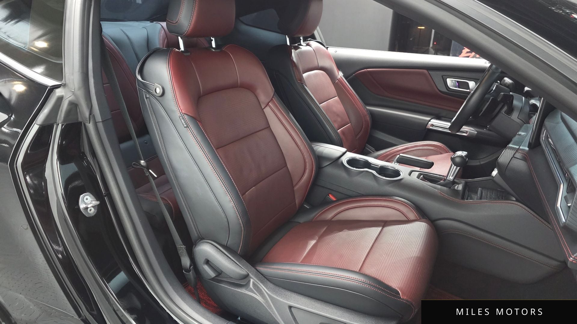 Ford 머스탱 2024 — миниатюра 9