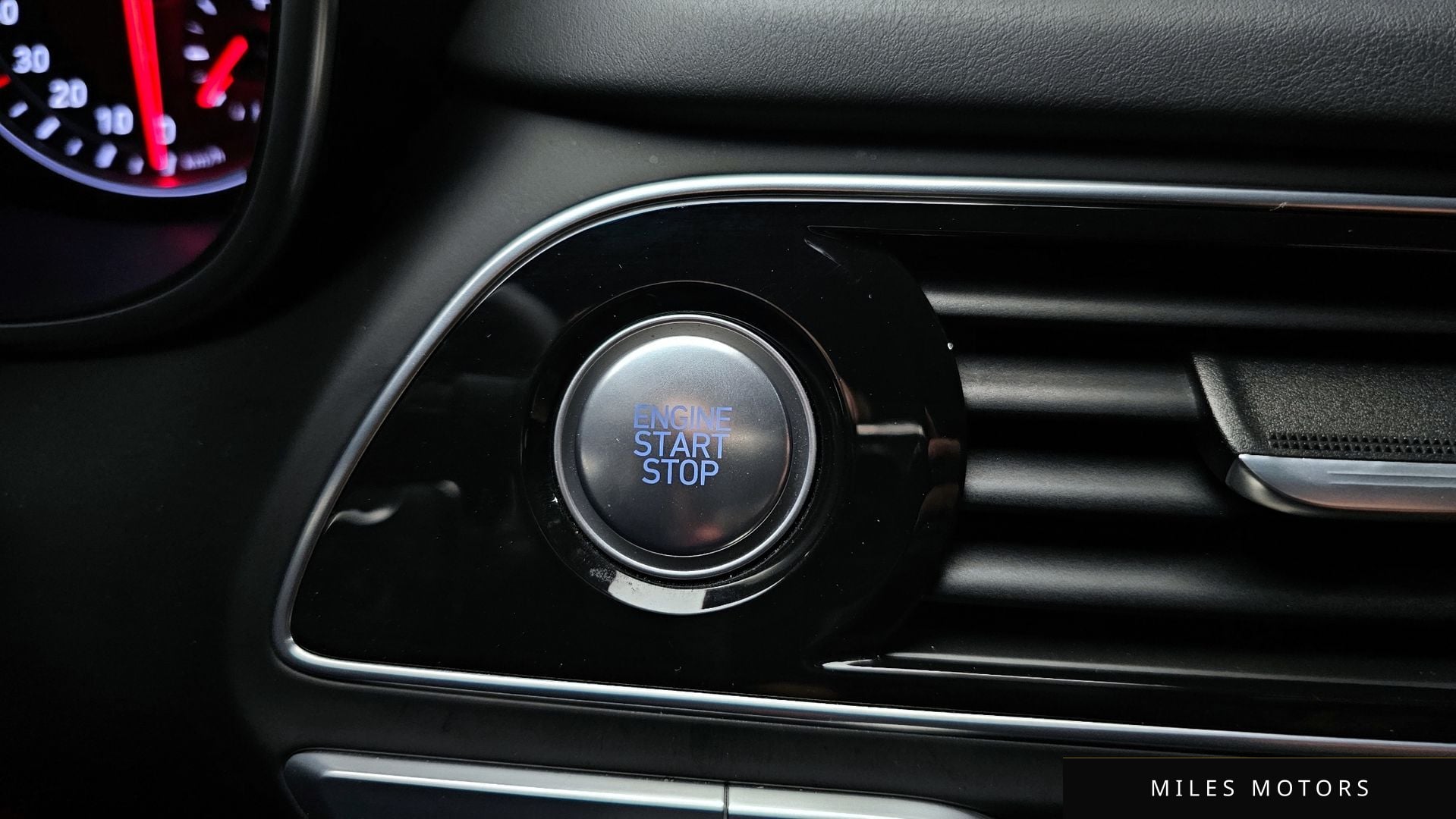 Genesis G70 2019 — миниатюра 19