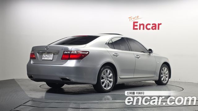 Лексус LS460 2009 — миниатюра 2