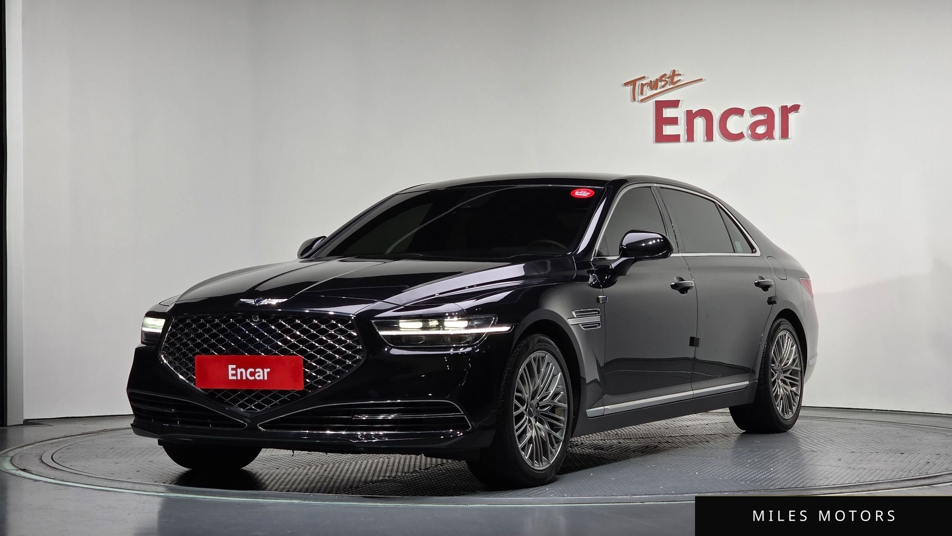 Genesis G90 2021 — фото 1 из 12