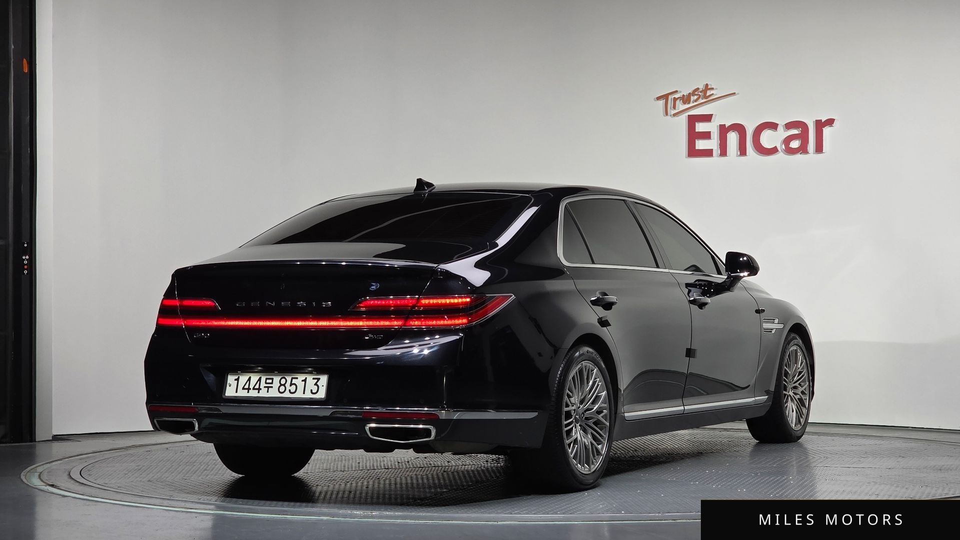 Genesis G90 2021 — миниатюра 2